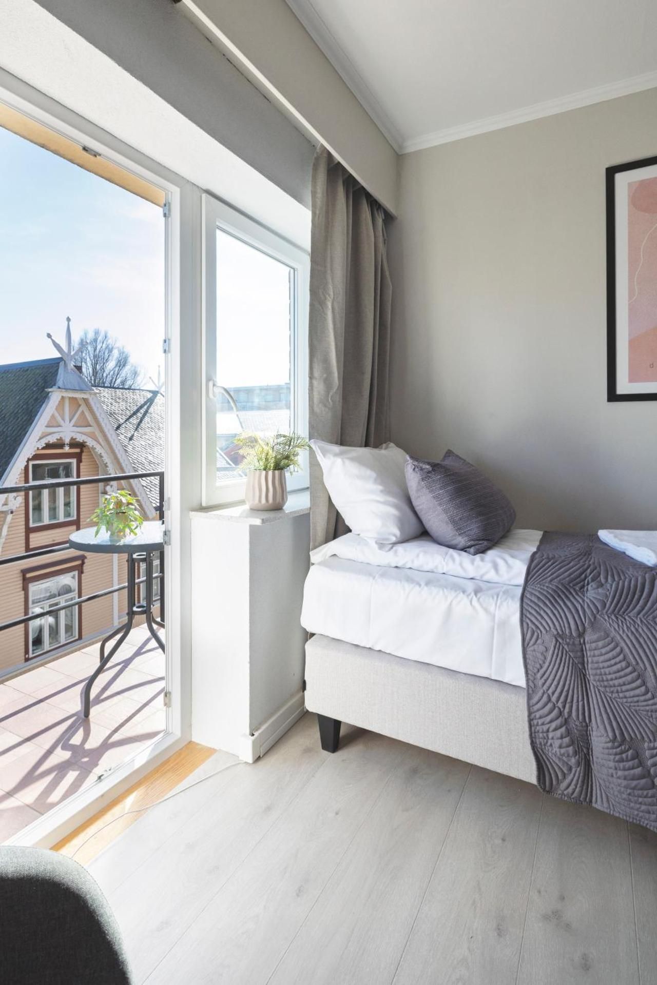 Single Room with Balcony