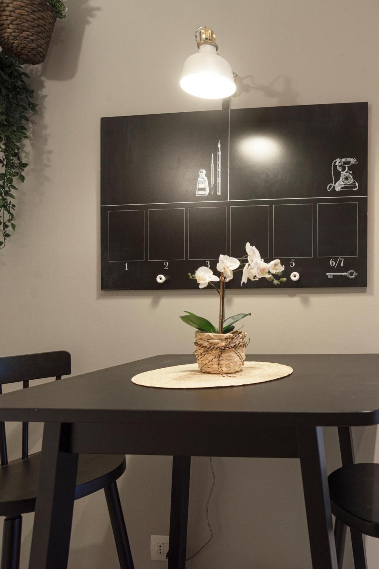 shared lounge/tv area