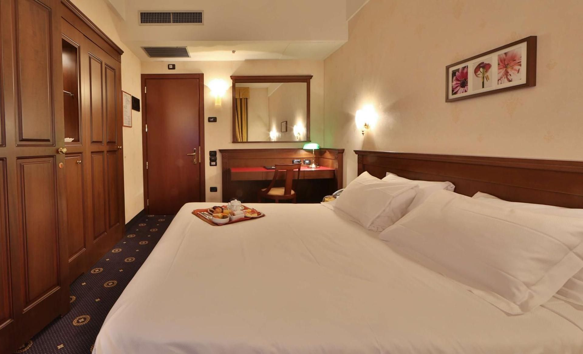 Superior Queen Room
