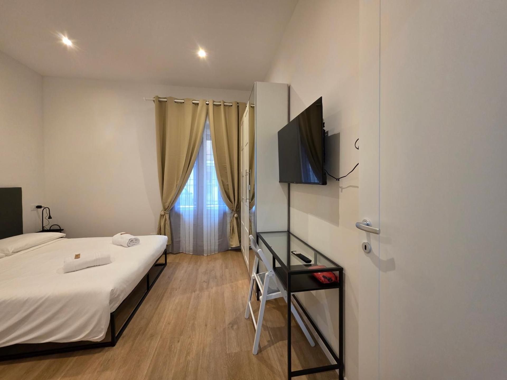 Superior One-Bedroom Apartment