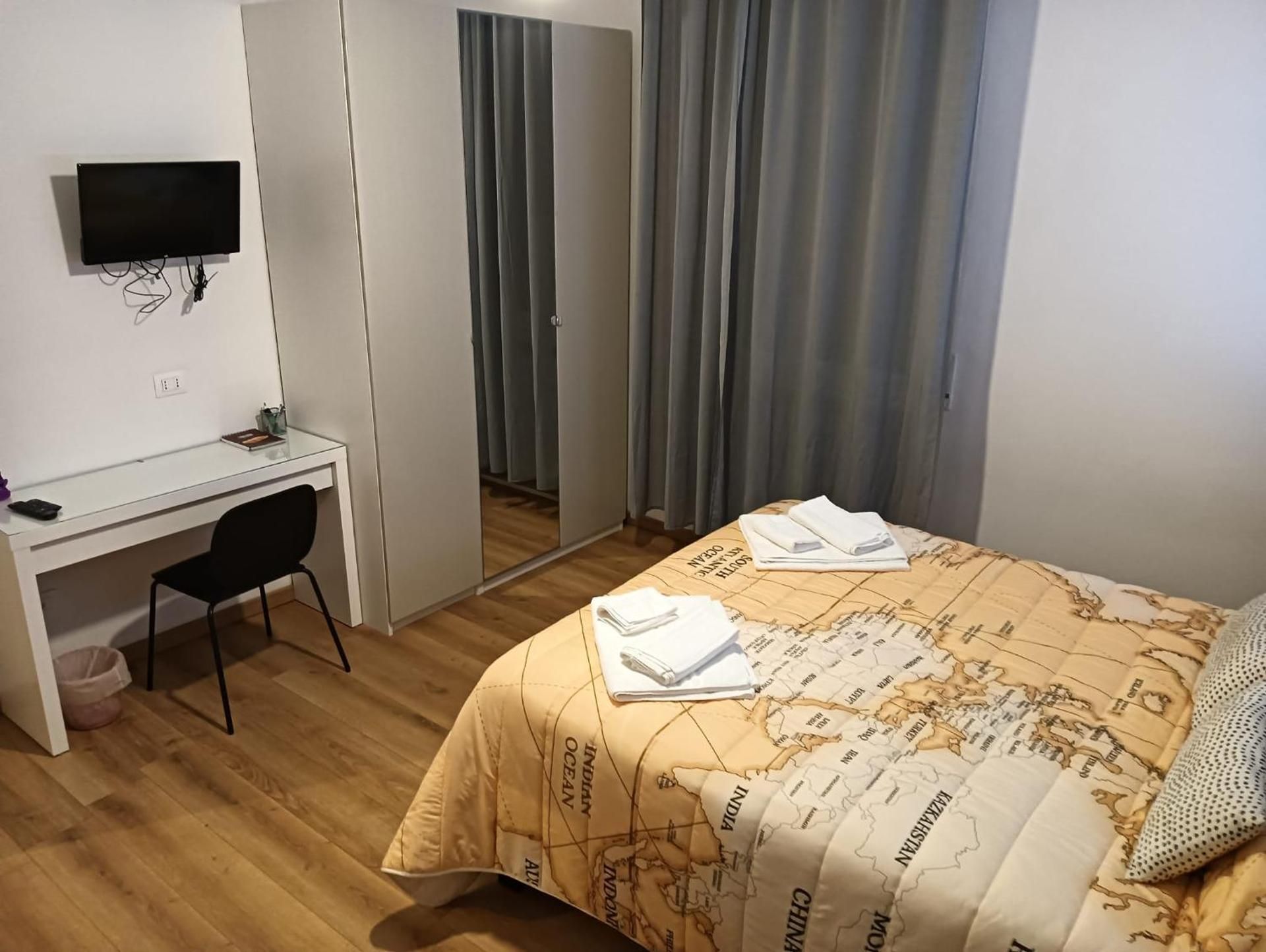 Double Room with Shared Bathroom