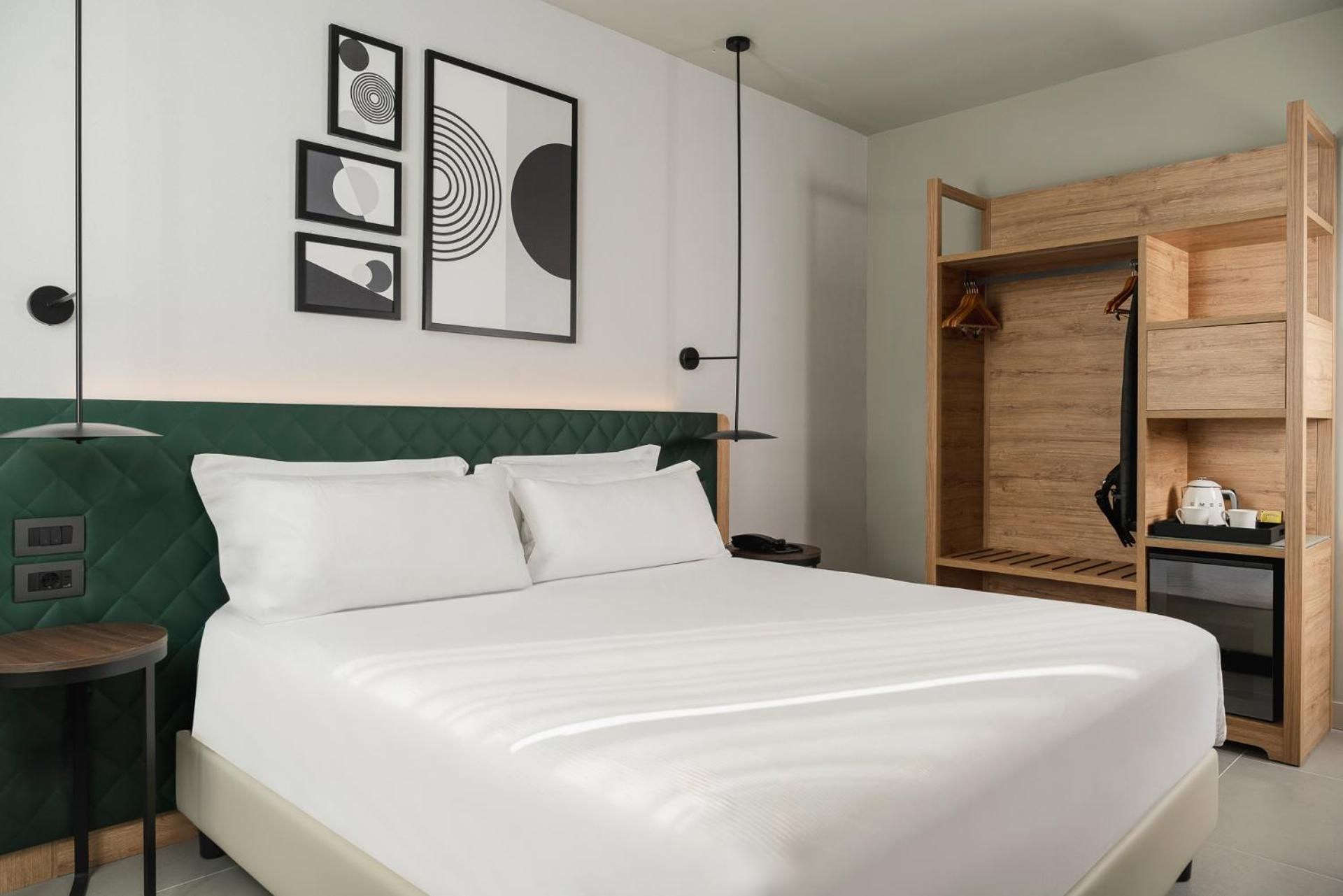 Two-Bedroom King Suite