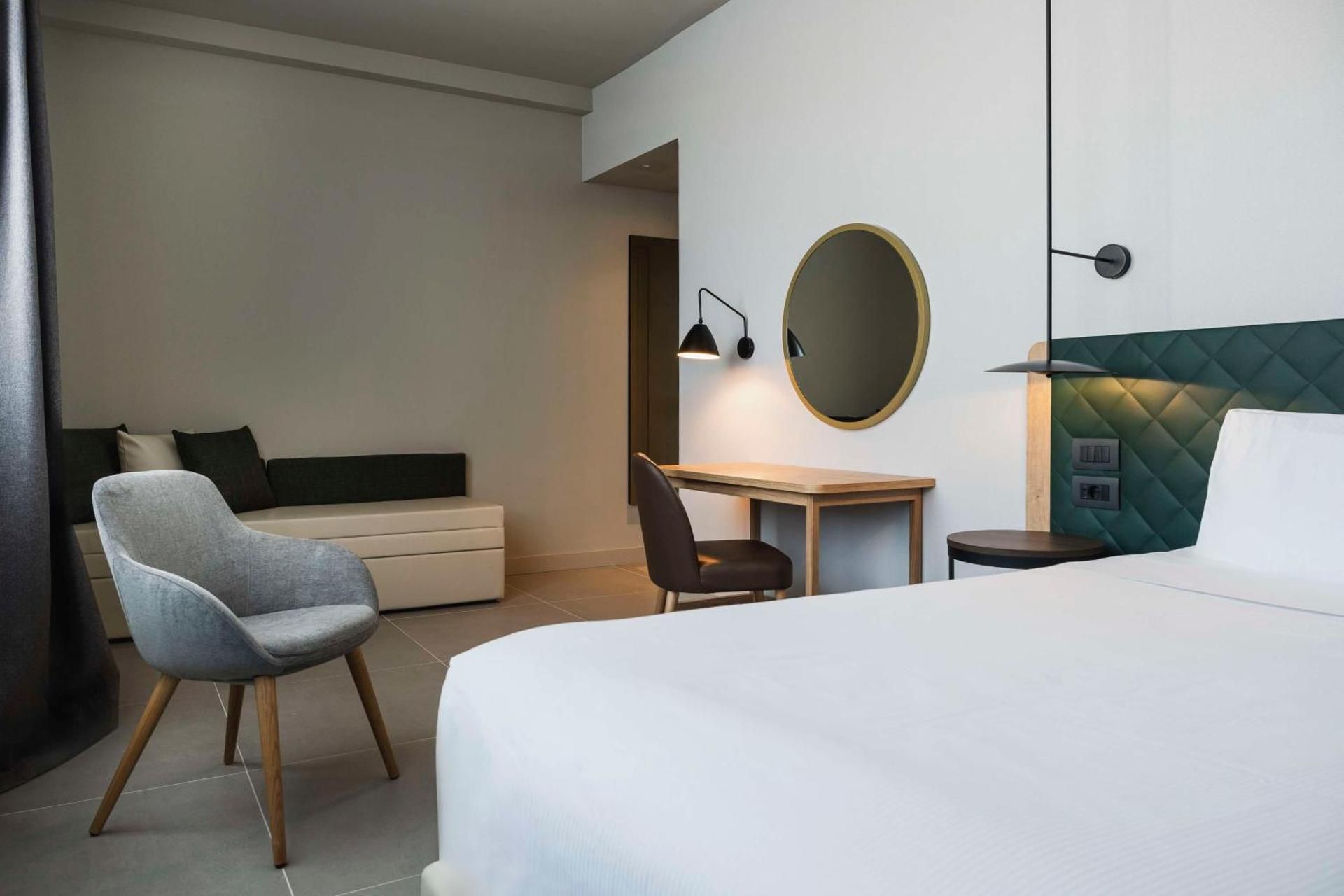 Two-Bedroom King Suite