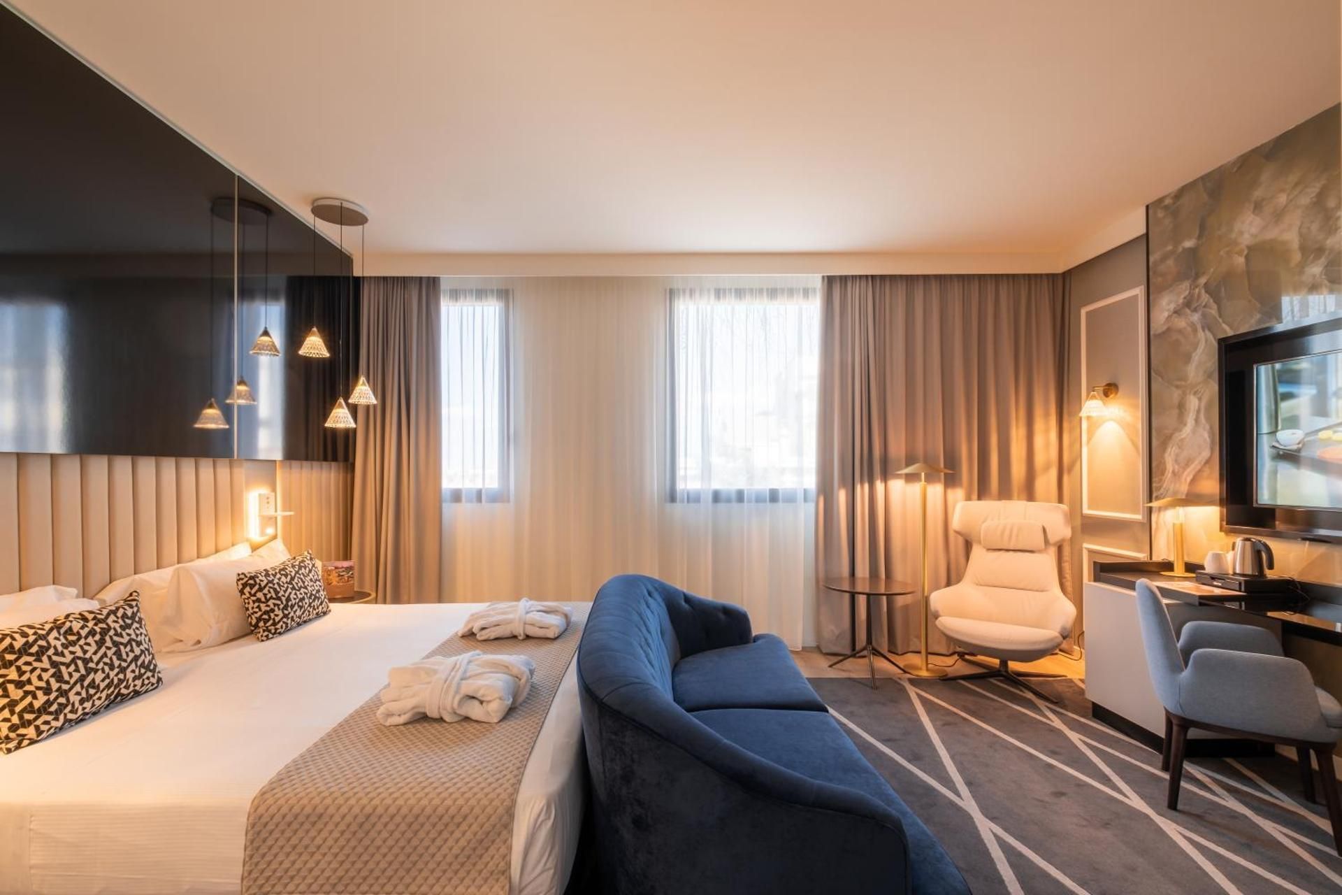 Executive Junior Suite