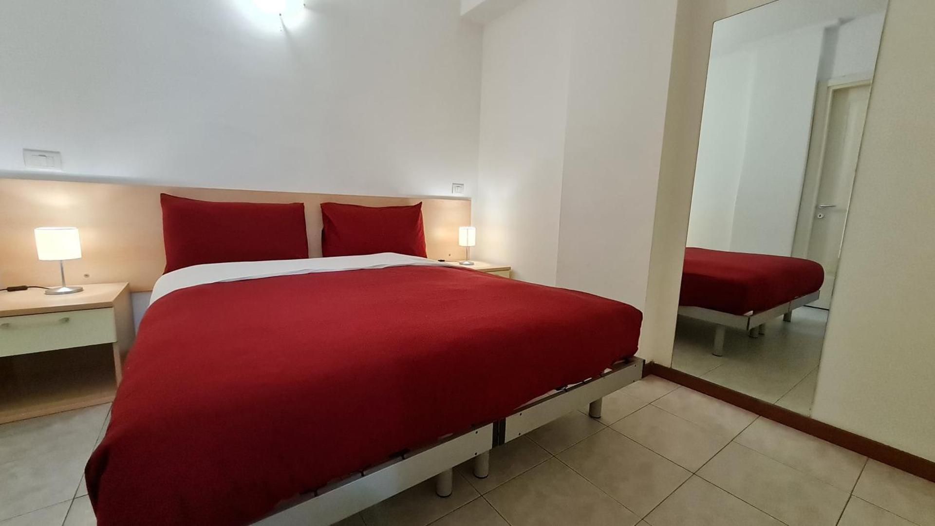 Fiorilli House - Fair District - Gratis Private Parking One-Bedroom Apartment