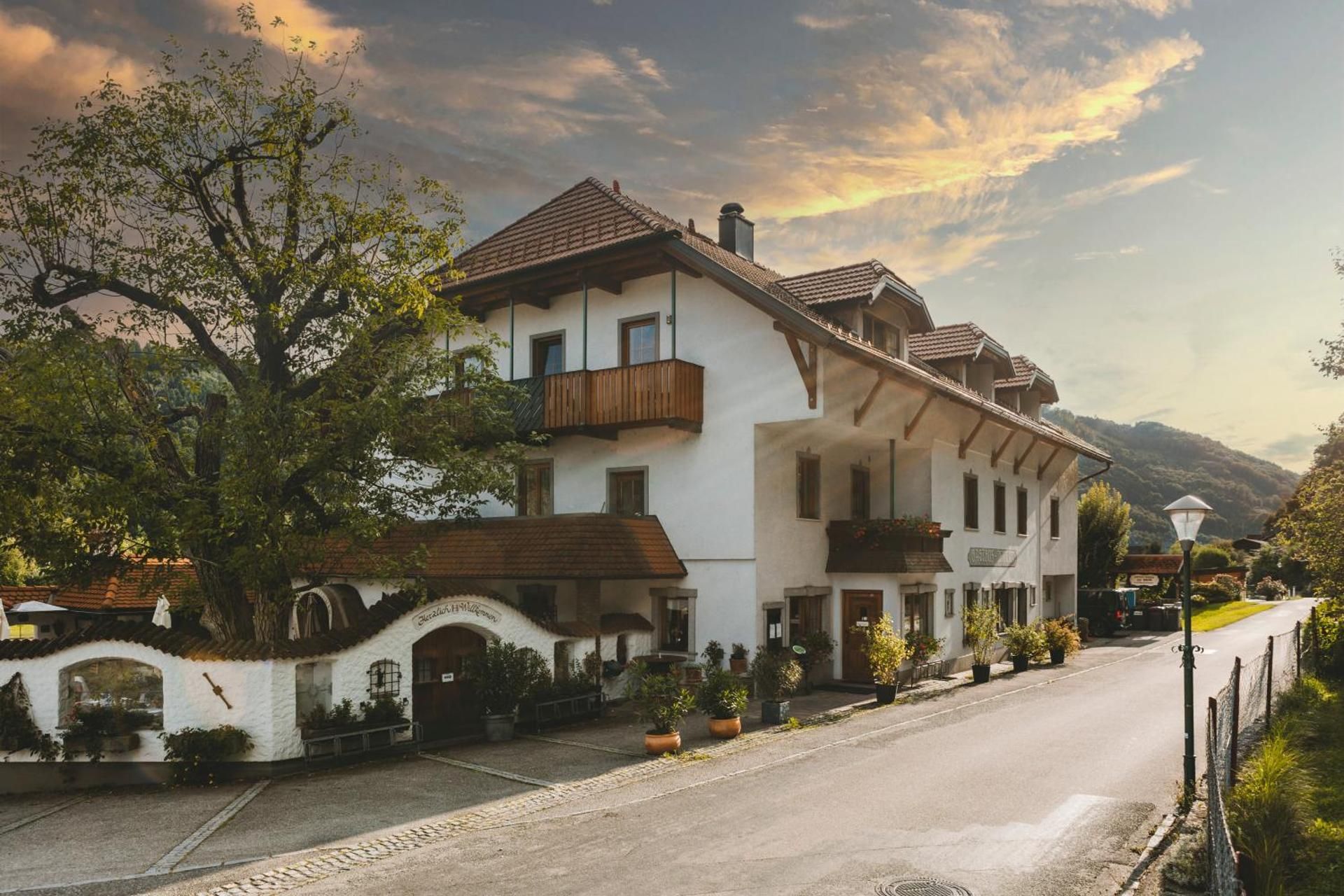PENSION Hinterleithner
