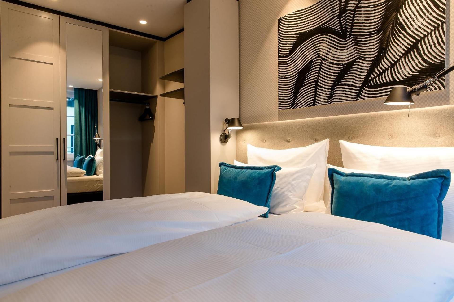 Standard King Room