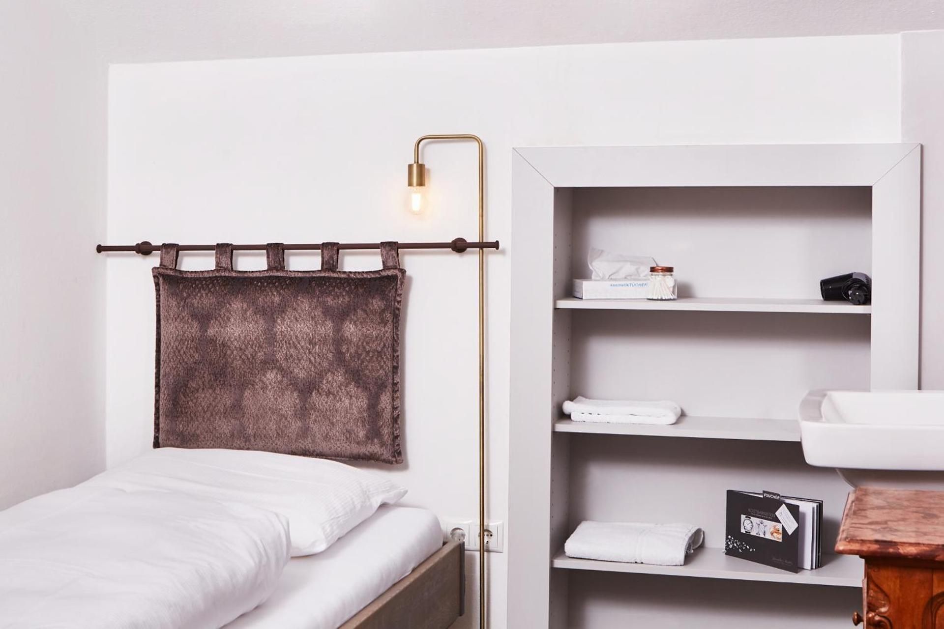 Single Room with Shared Bathroom