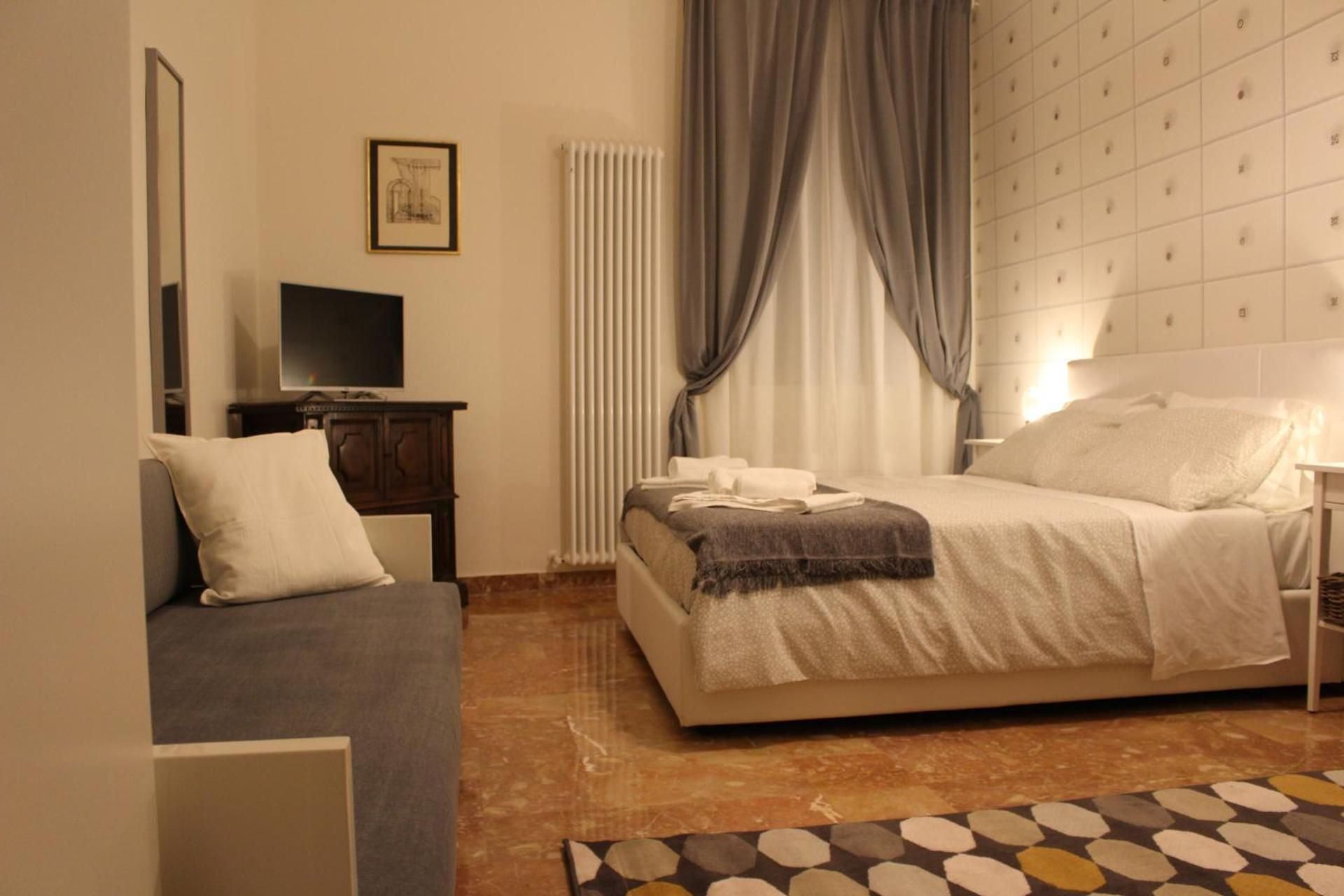 Triple Room with Private External Bathroom