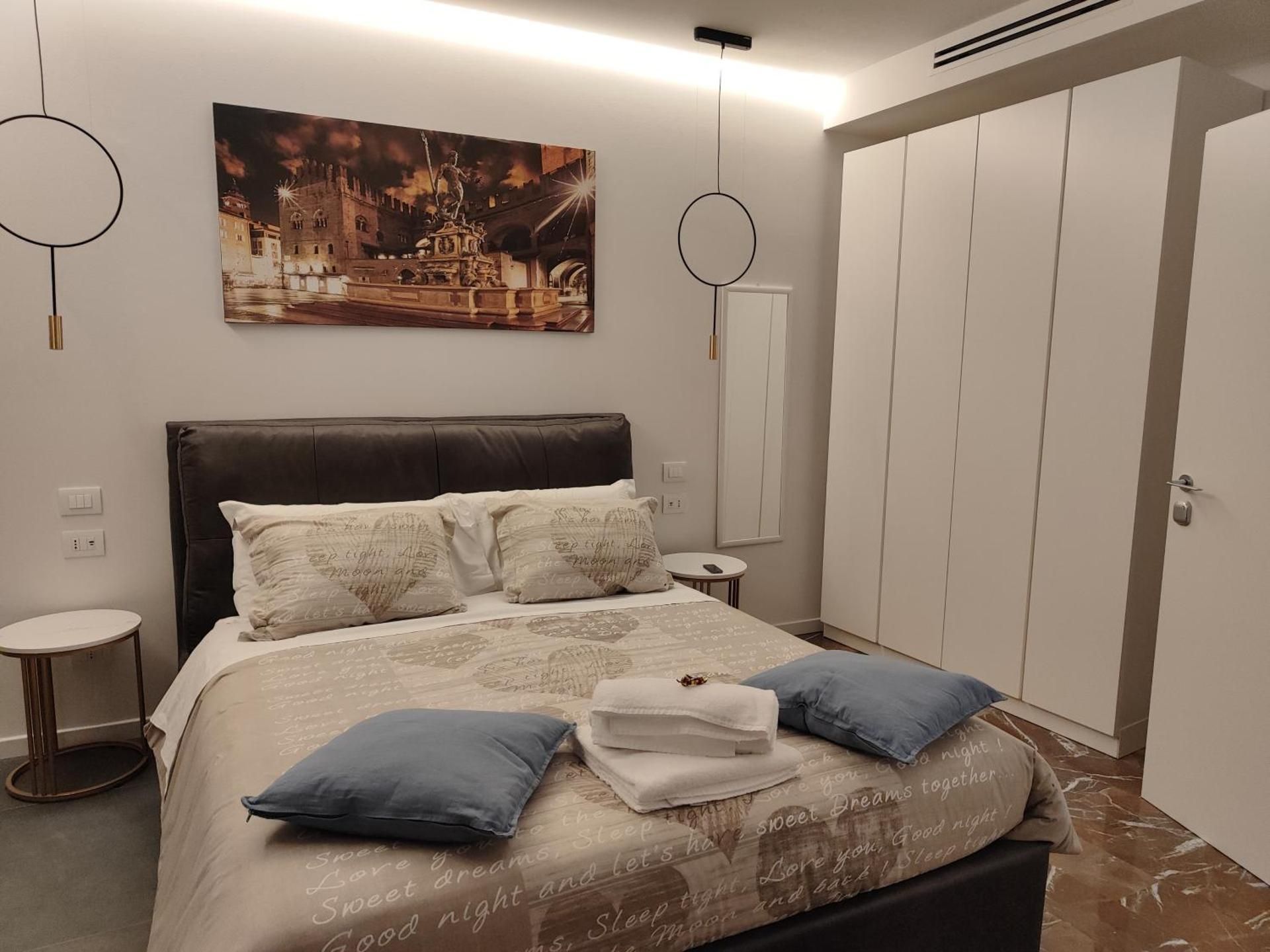 Deluxe Room with Private External Bathroom