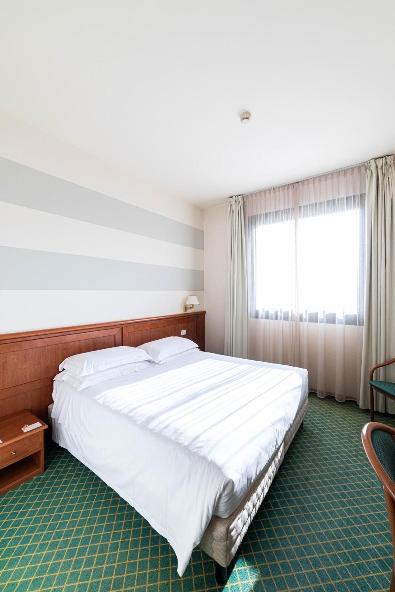 Compact Room