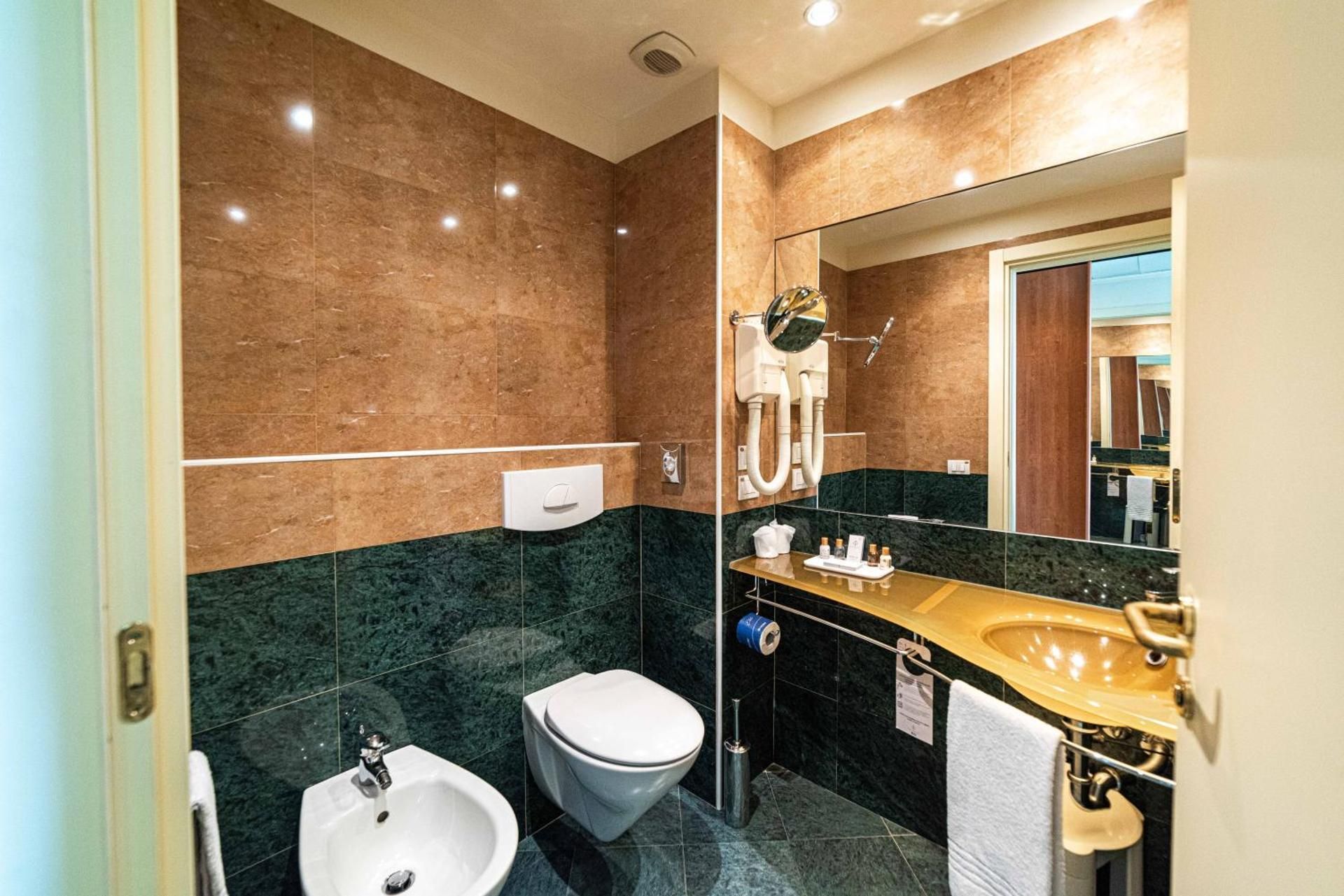 Classic Double or Twin Room