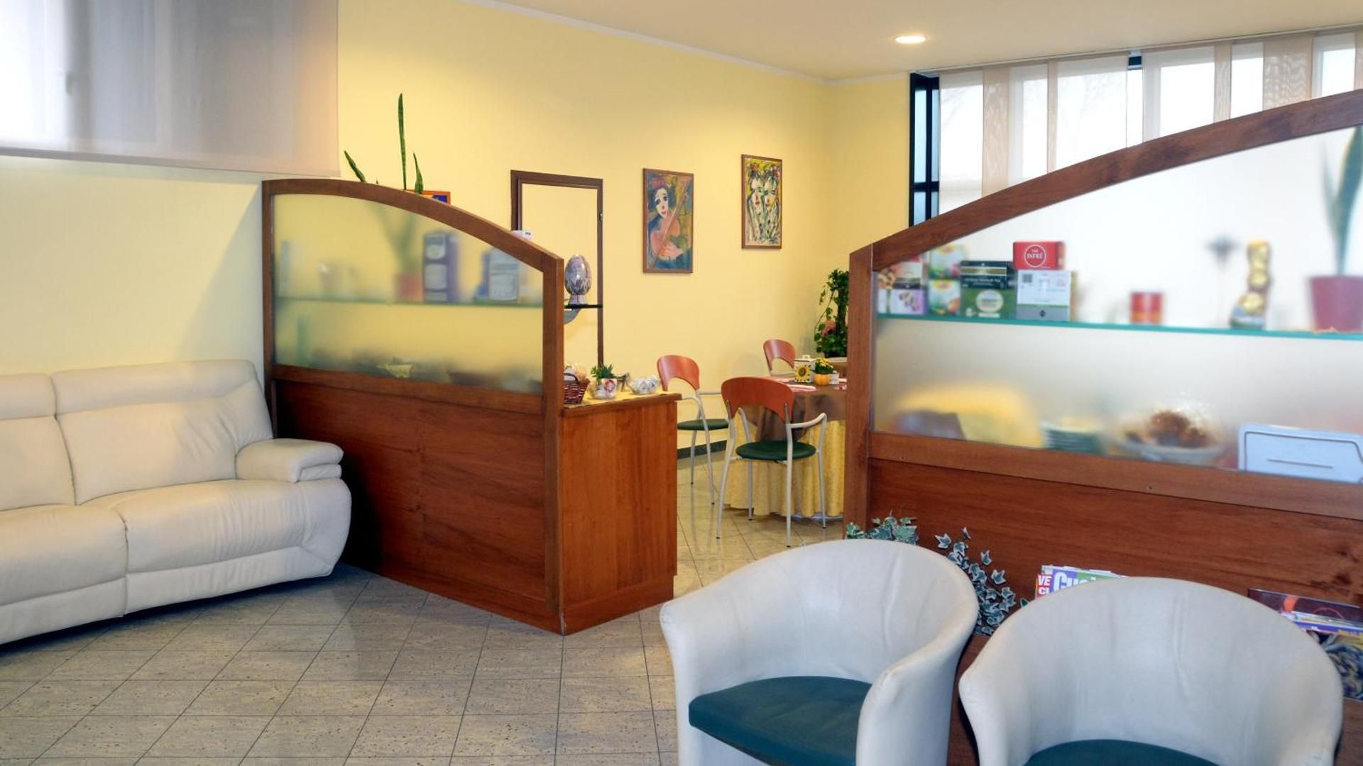 shared lounge/tv area