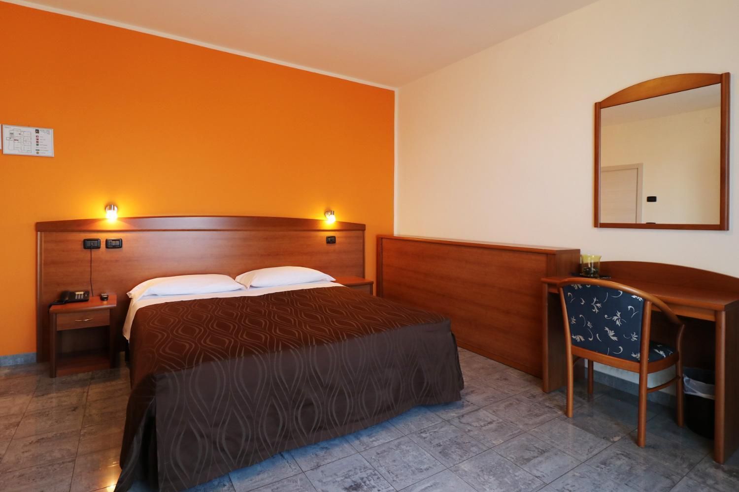 Hotel SABO' Double Room with Balcony 2