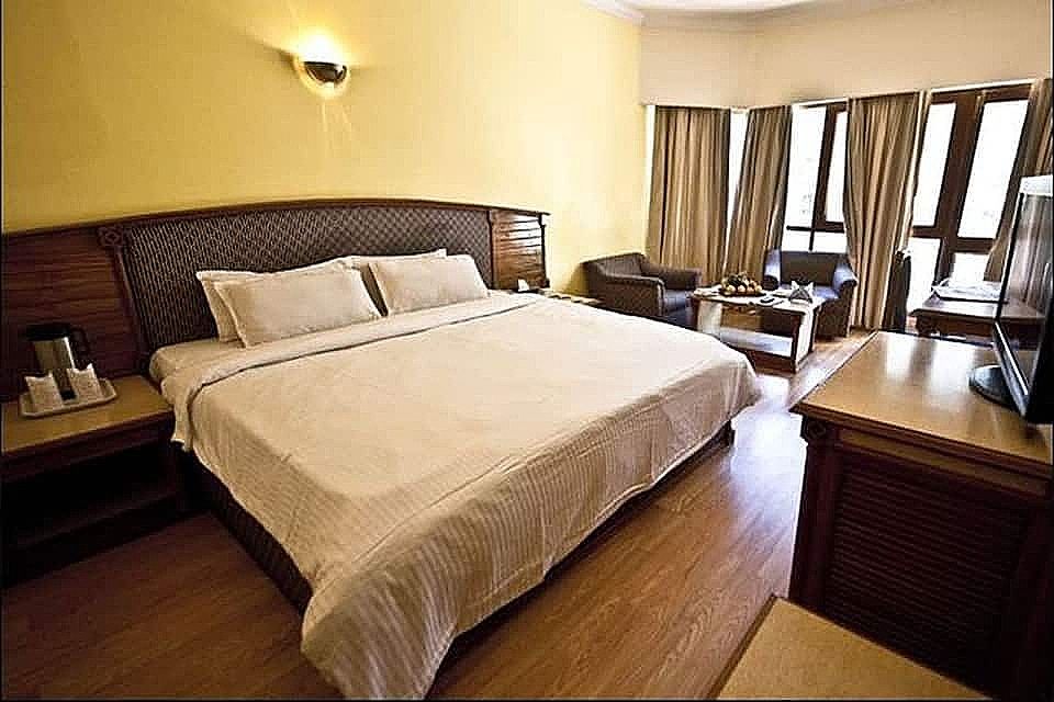 Hotel Piccadily Manali Semi Deluxe Room 4