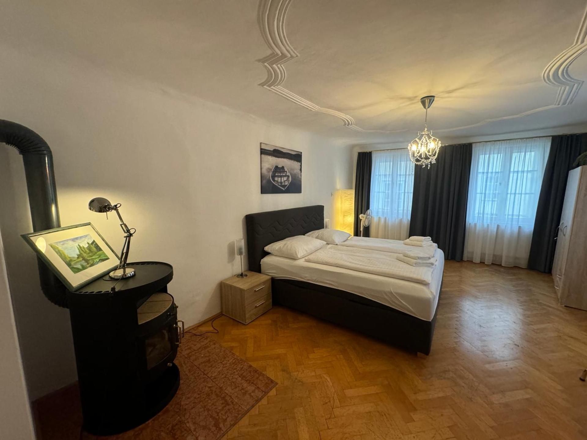 Deluxe Apartment