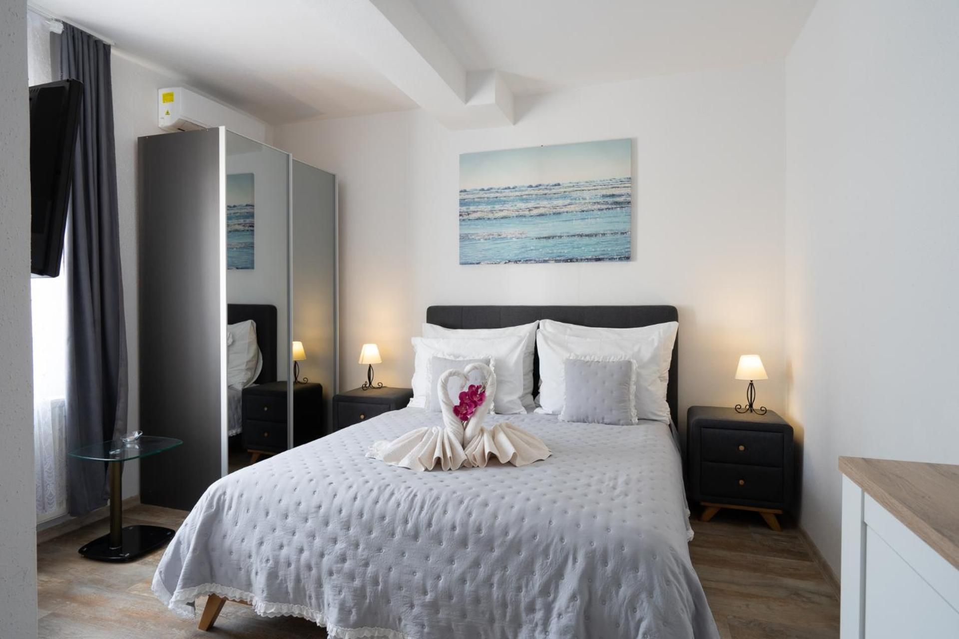 Standard King Room