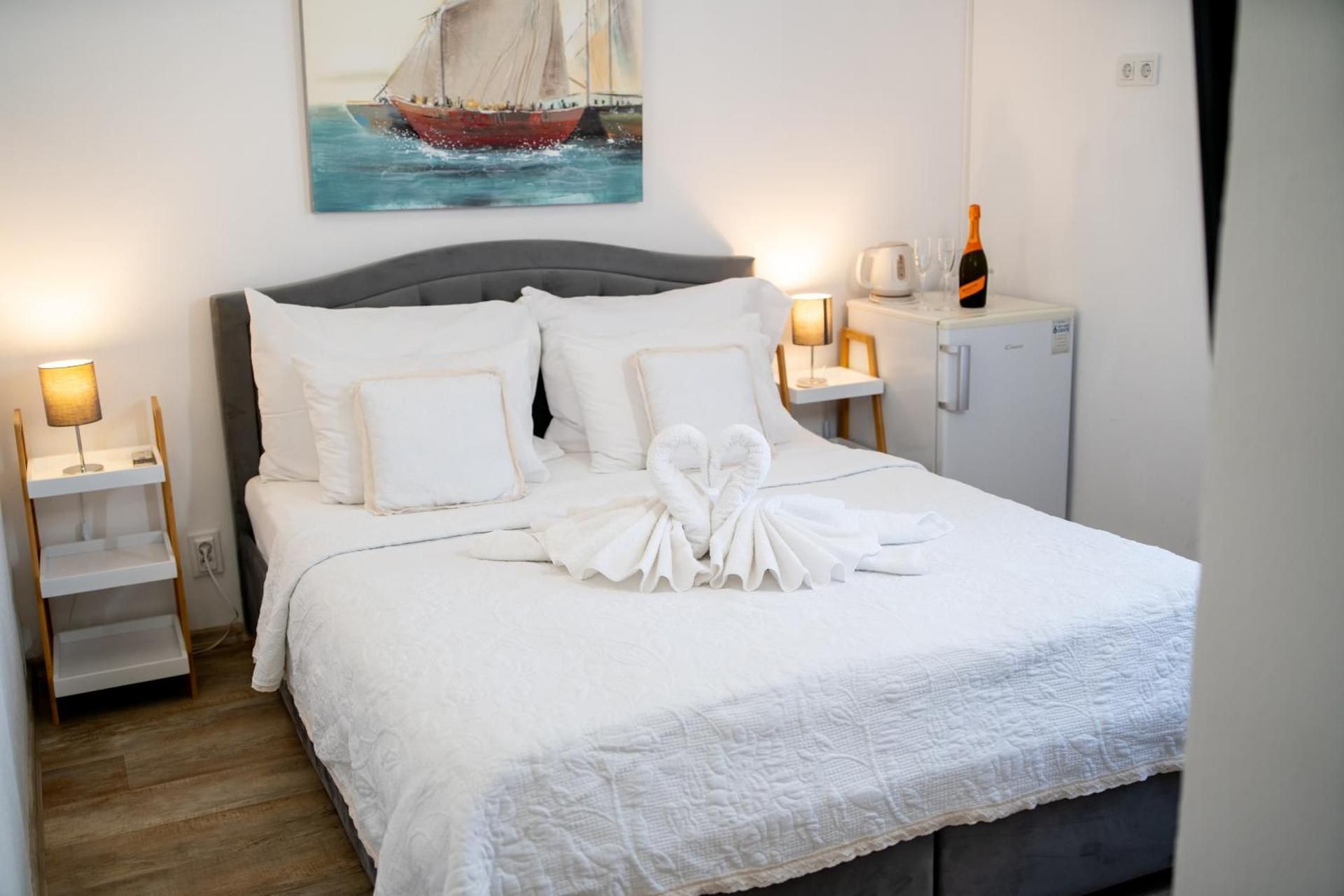 Standard King Room