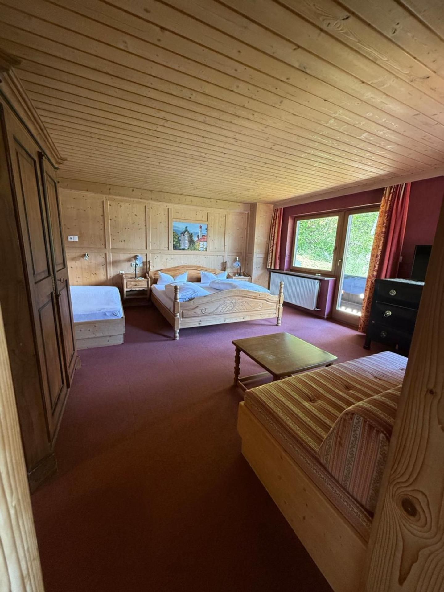 One-Bedroom Apartment with Balcony and Mountain View