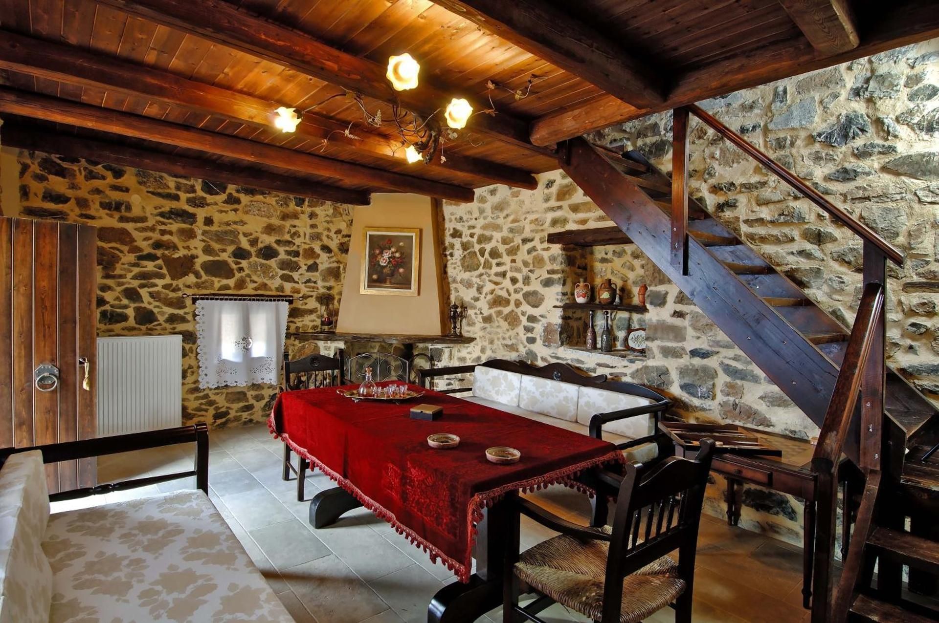 Split Level Apartment with Panoramic View