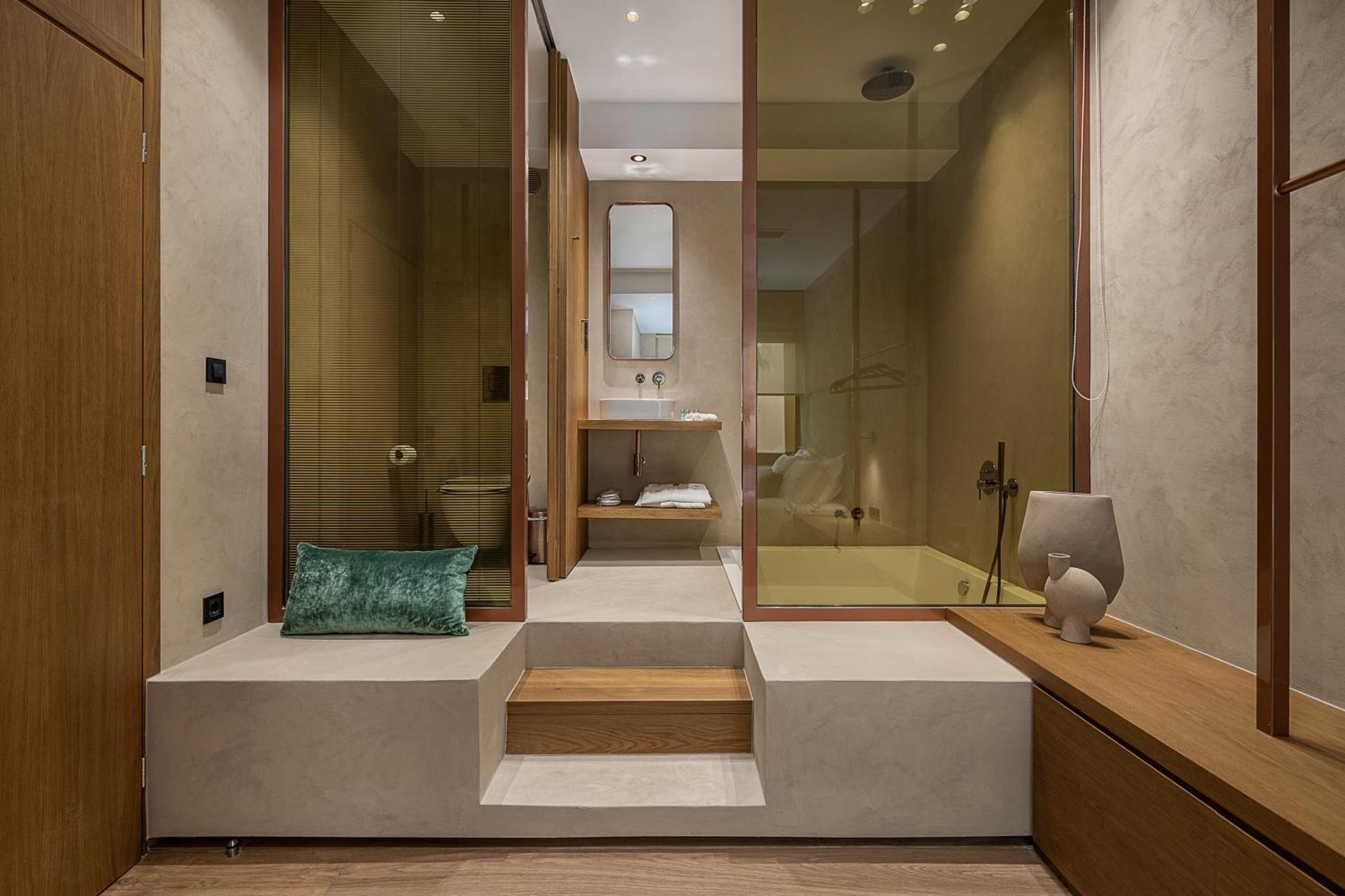 Deluxe Double Room with Bath