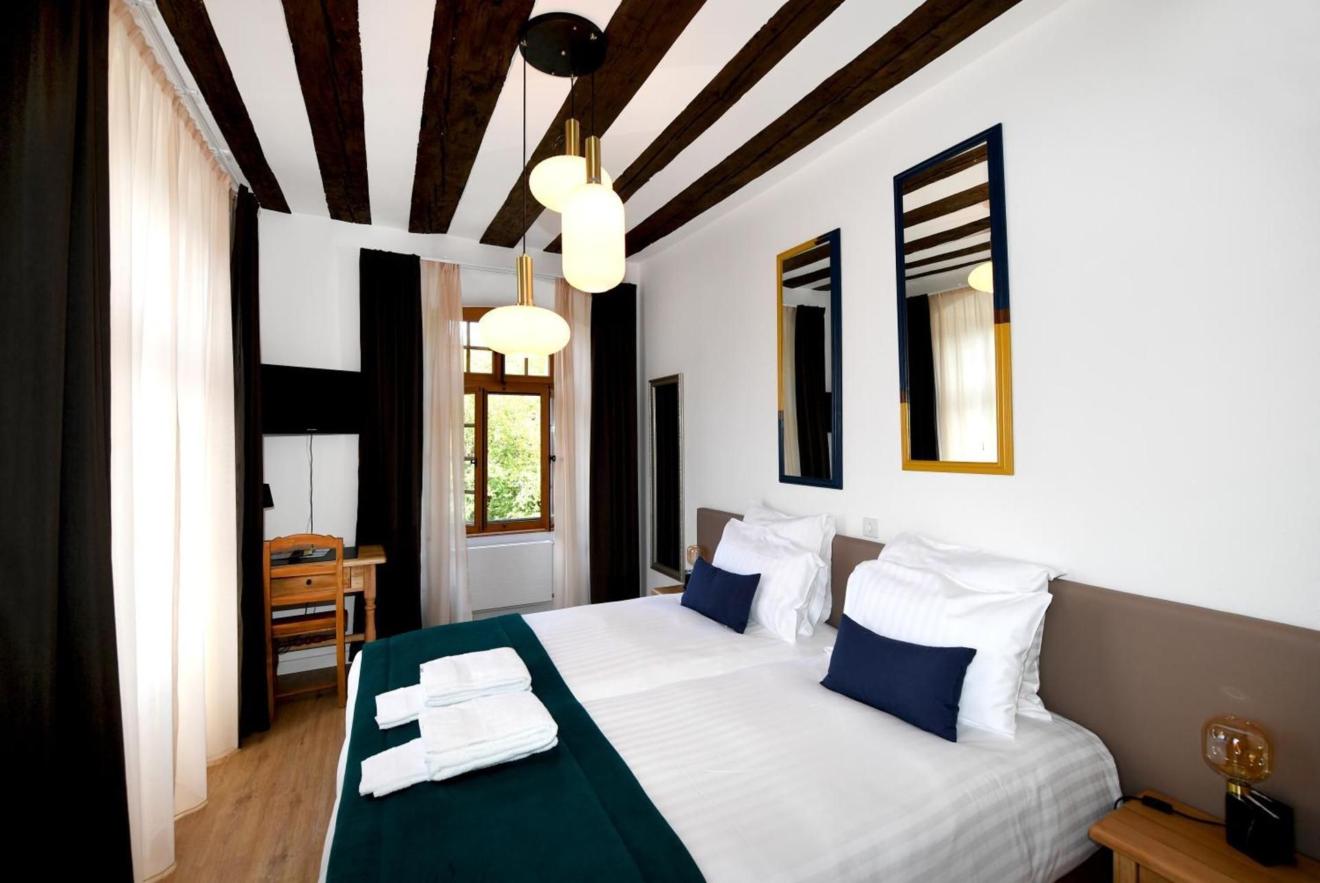 Deluxe Double or Twin Room