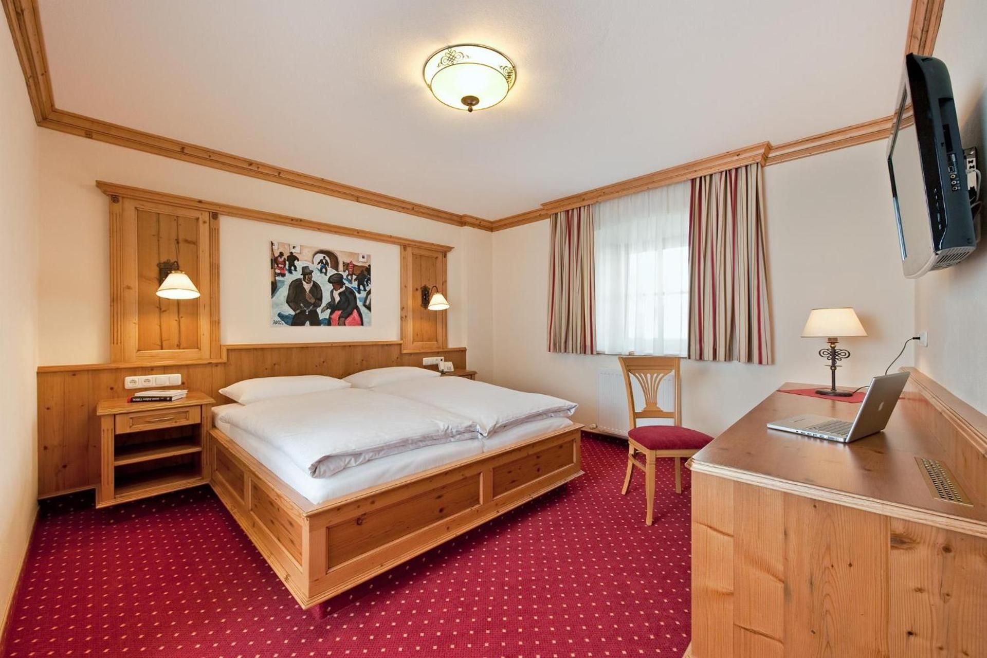 One-Bedroom Suite with Bath