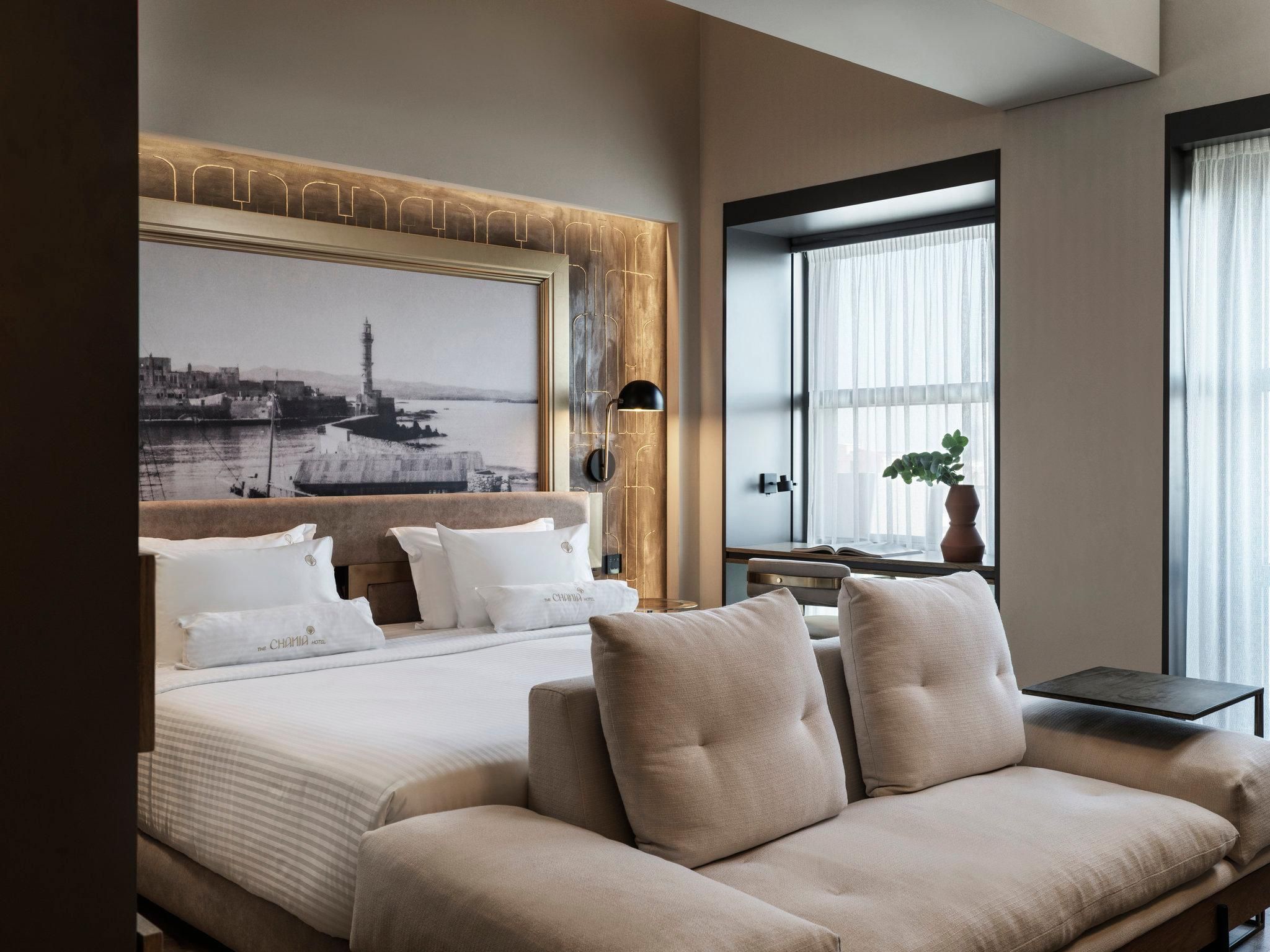 1 King Suite