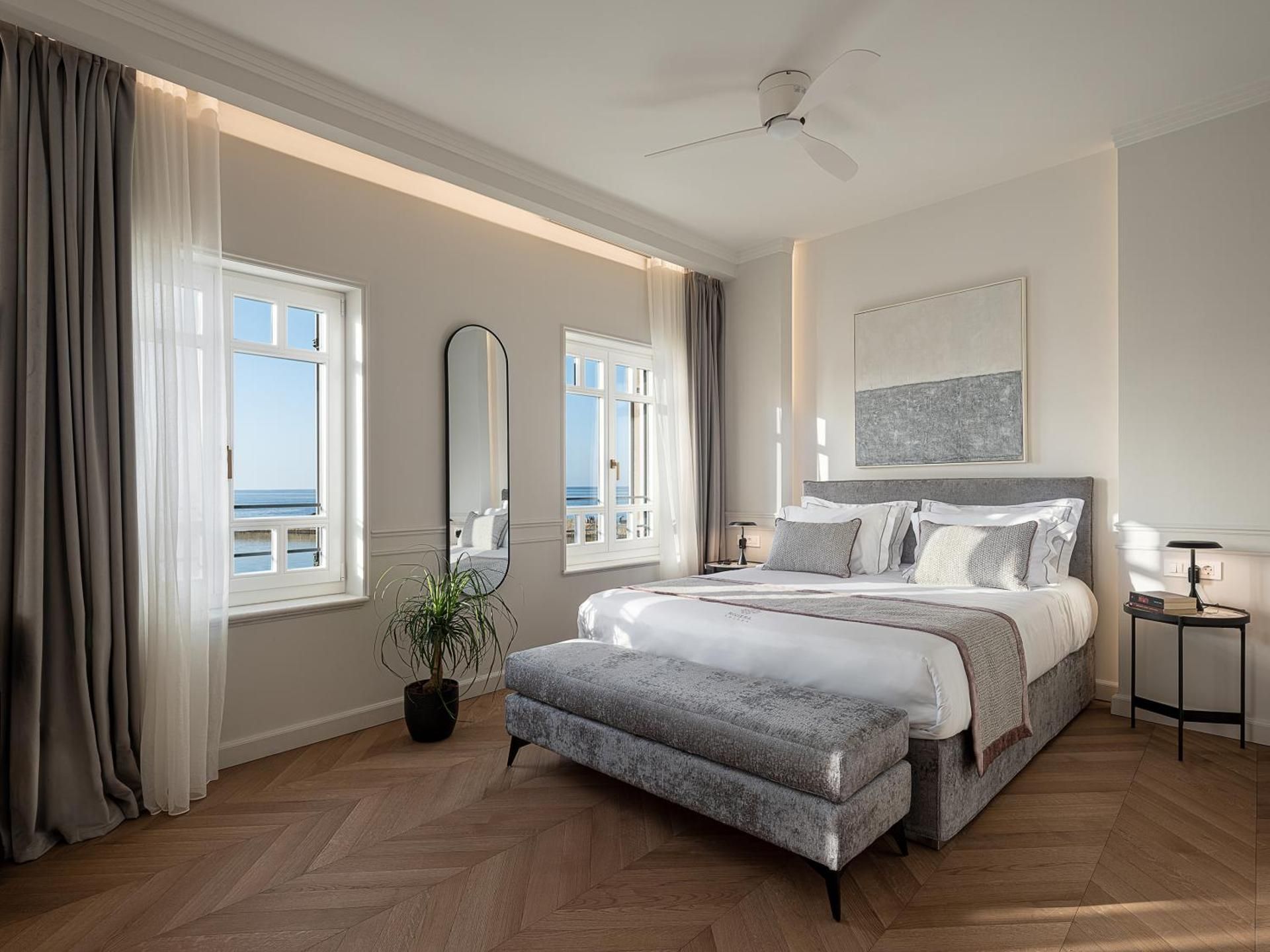 Deluxe Suite with Sea View