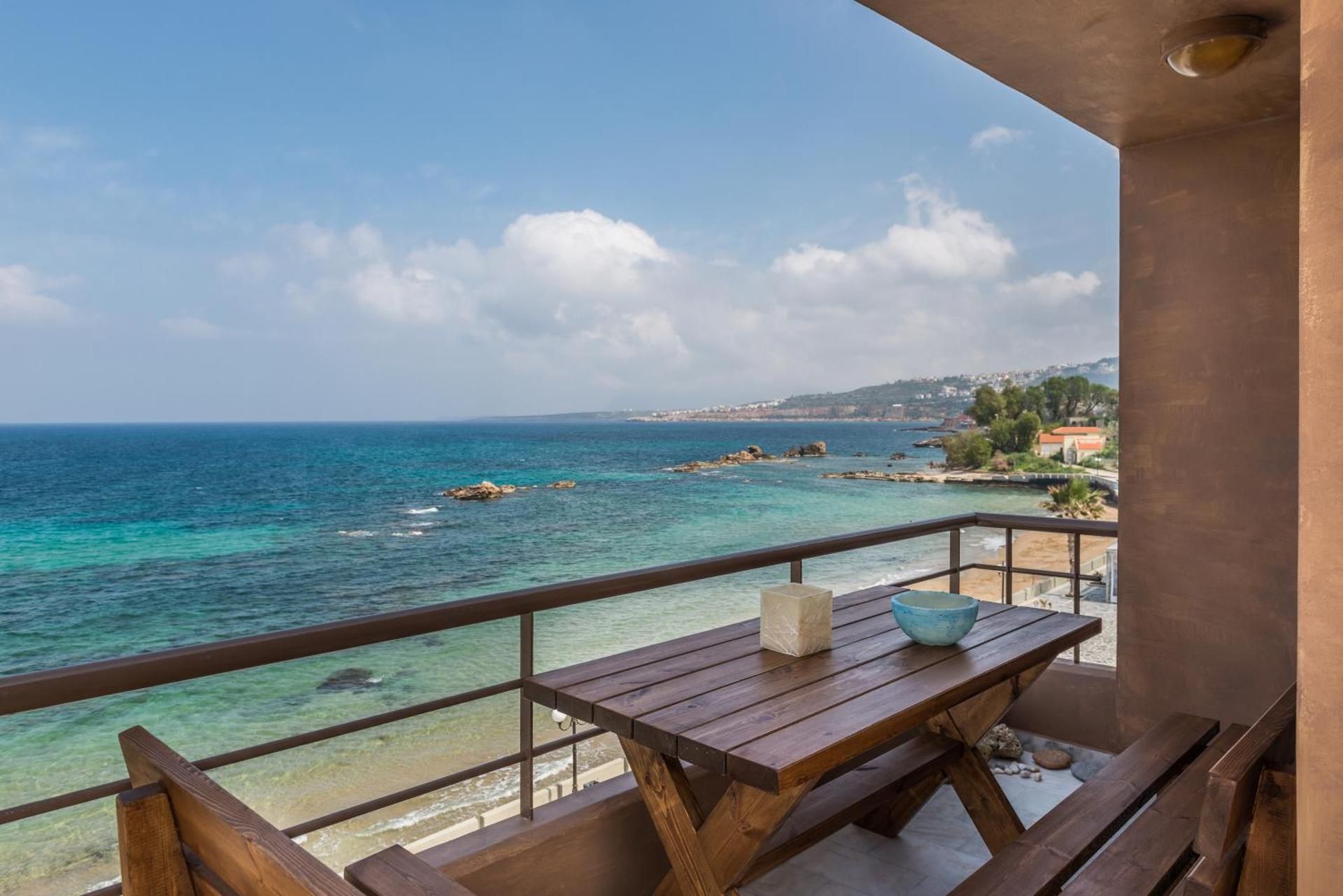 Apartment with Sea View- Third floor