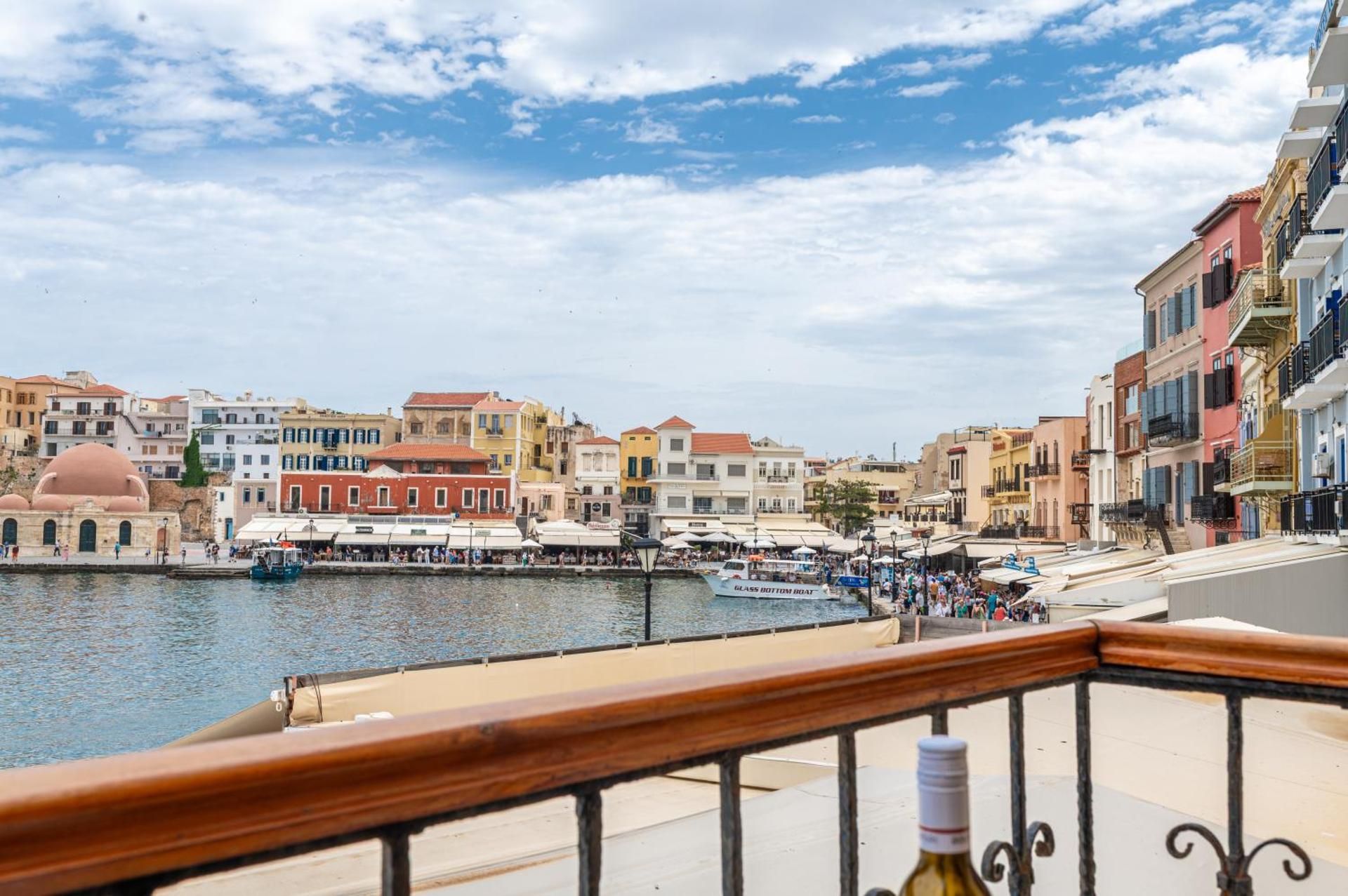 Studio with Balcony and Sea View