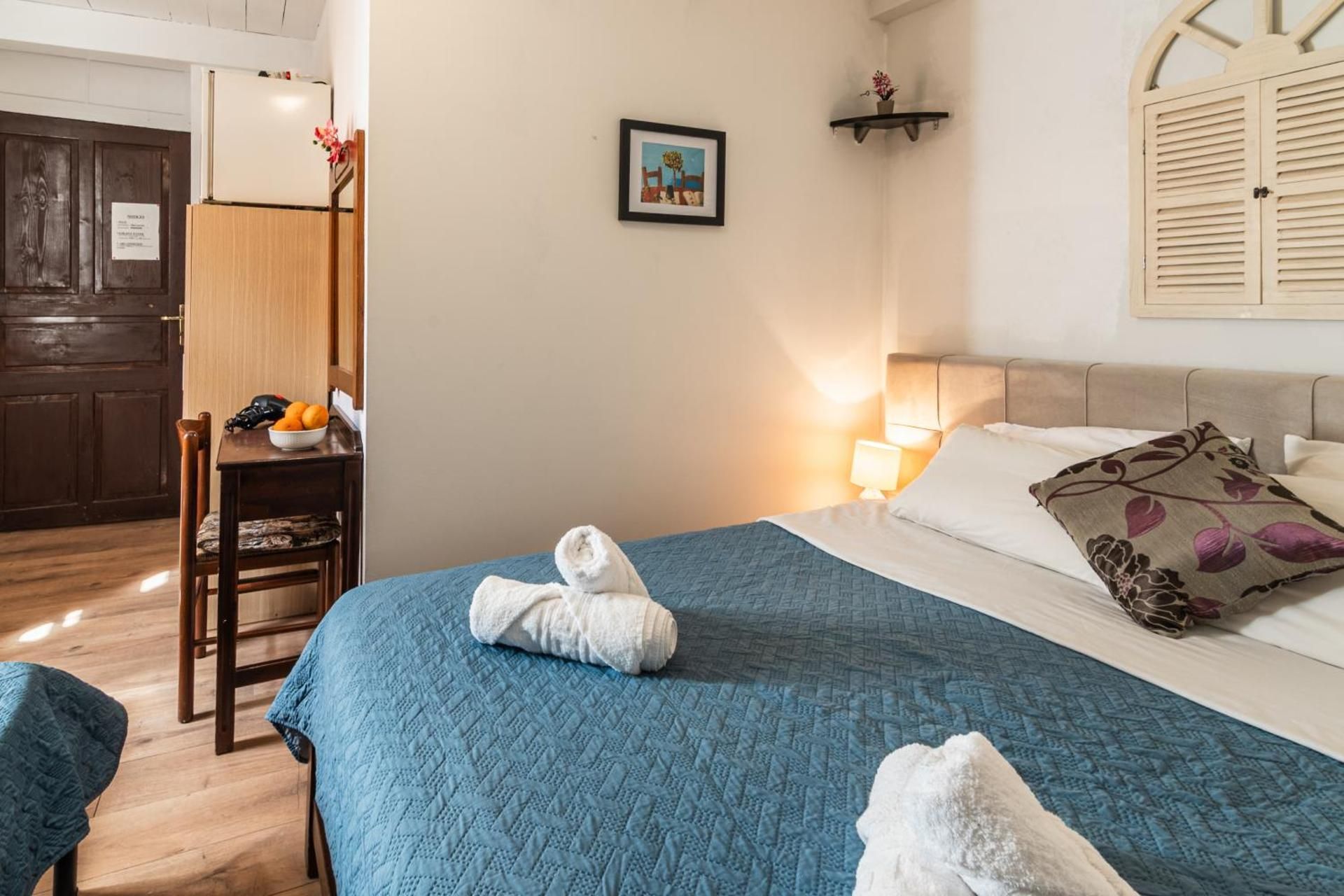Triple Room with City View