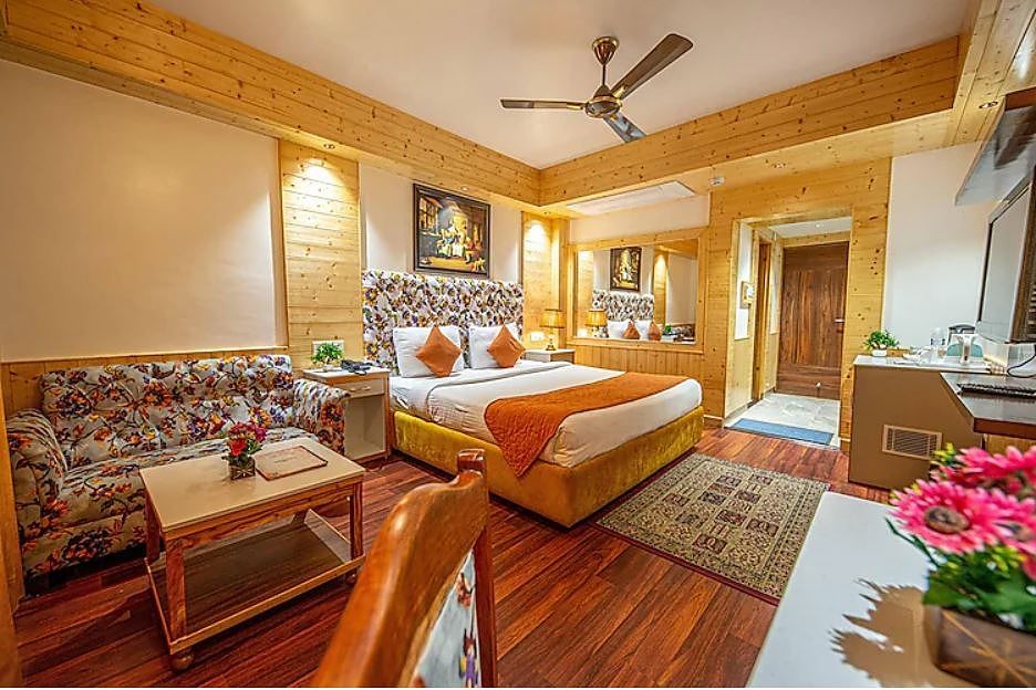 Luxury Room - Centrally Heated (with Balcony)