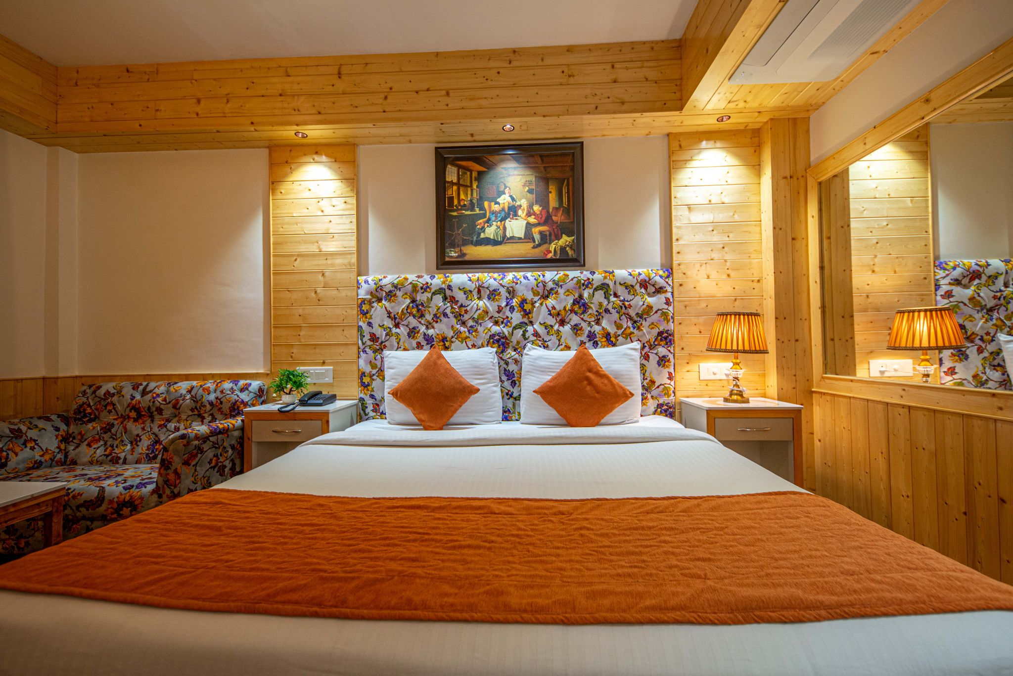 Sun Park Resort and Spa Super Deluxe Room (with balcony) 3