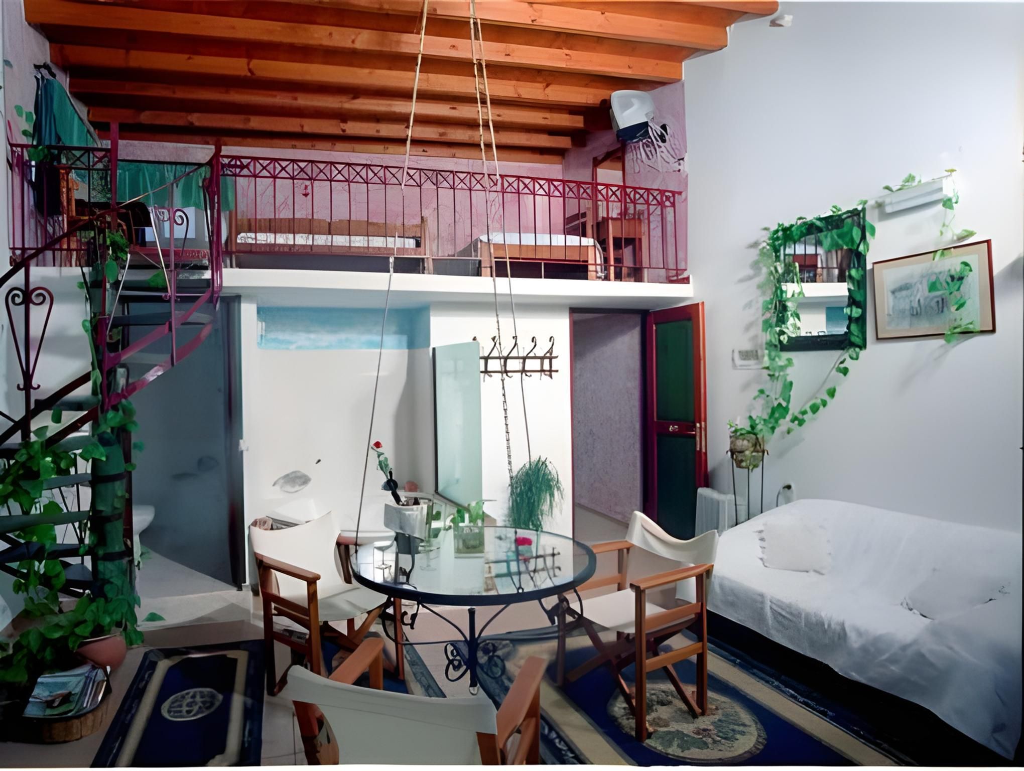 Suite - Split Level