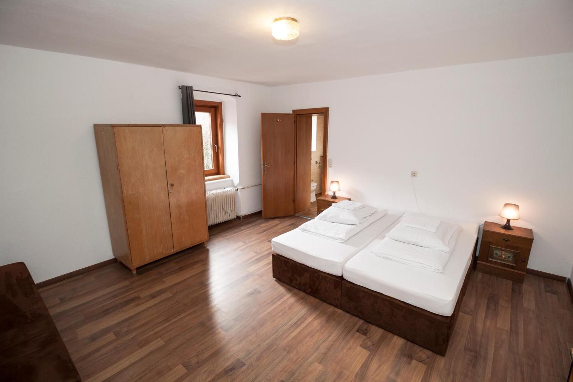 Two-Bedroom Apartment with Balcony - River View