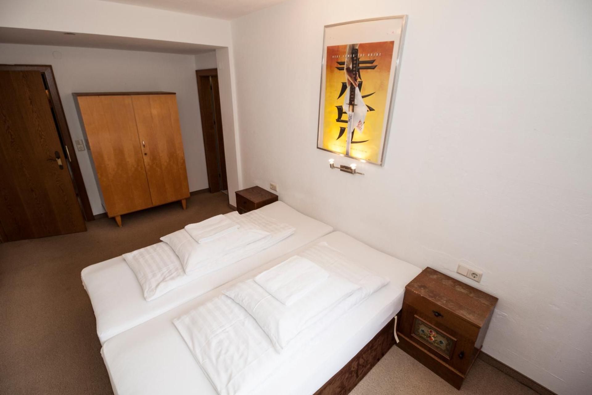 One-Bedroom Apartment with Balcony