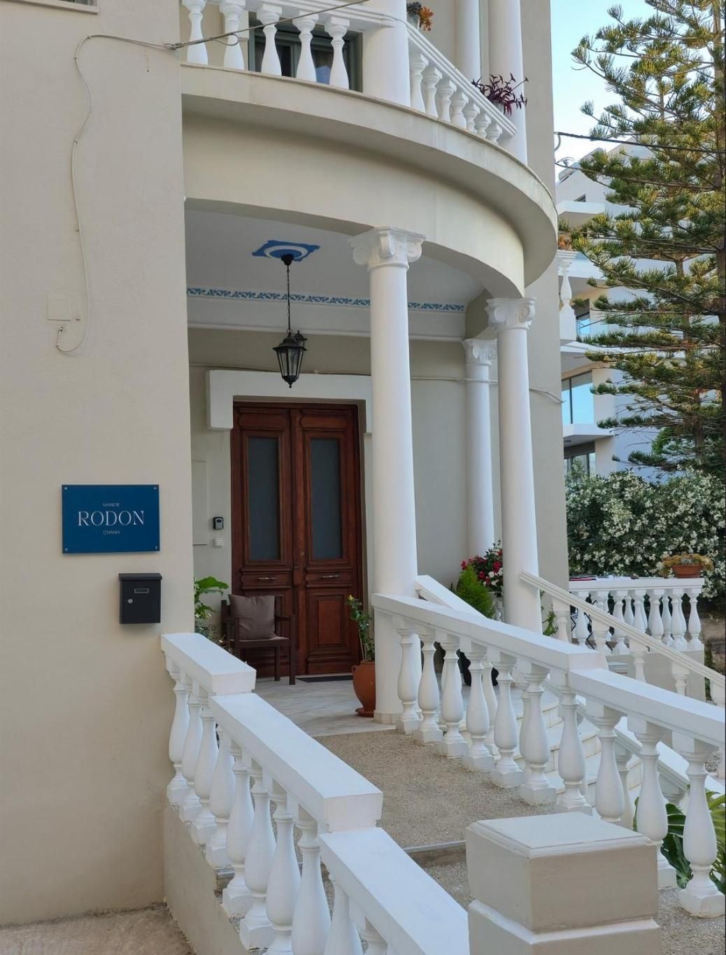 Rodon Manor