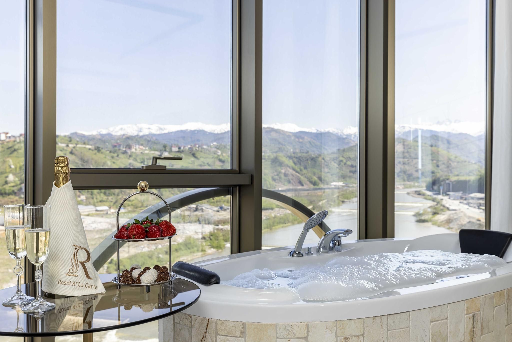 Deluxe Sea View - King