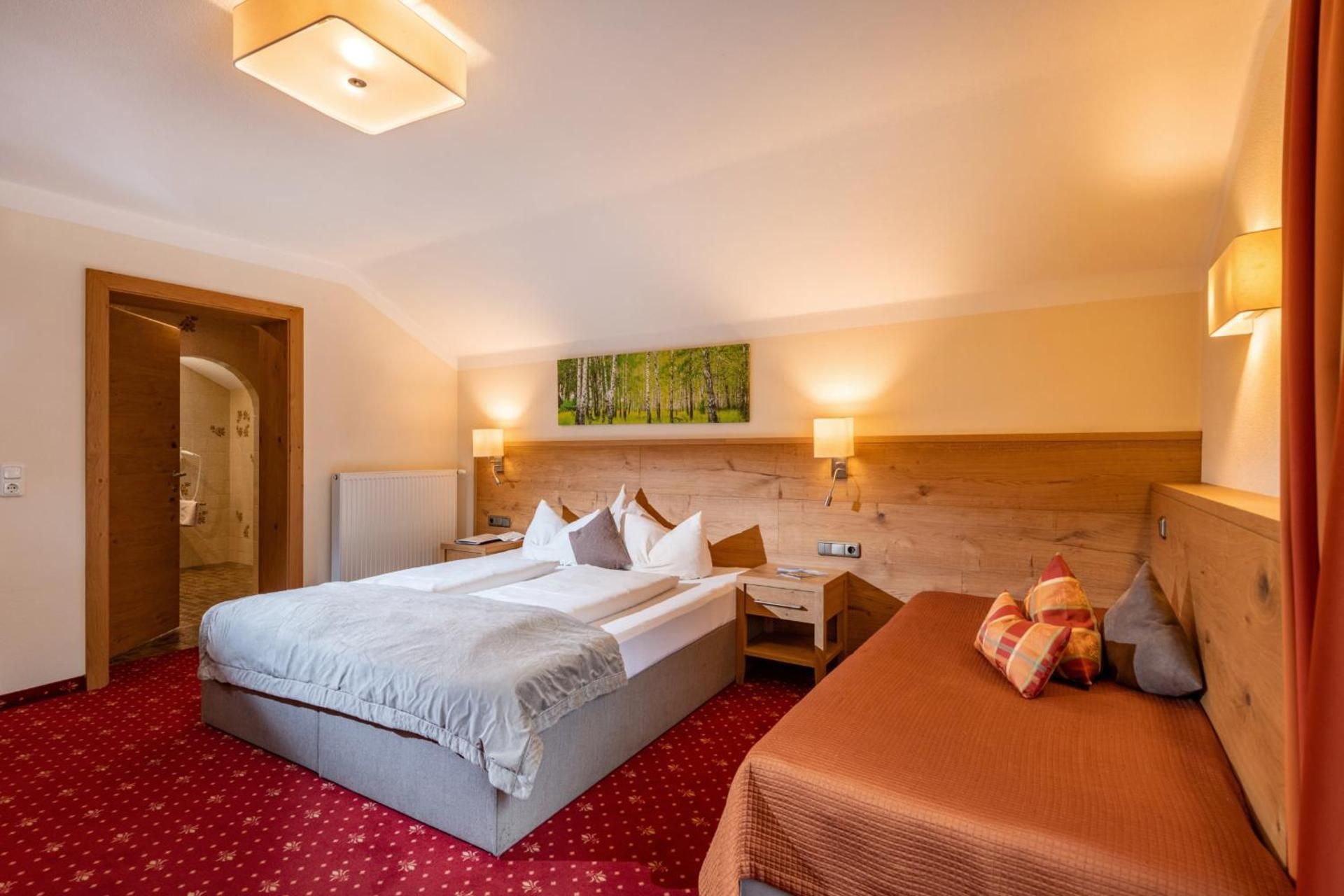 Triple Room with Mountain View
