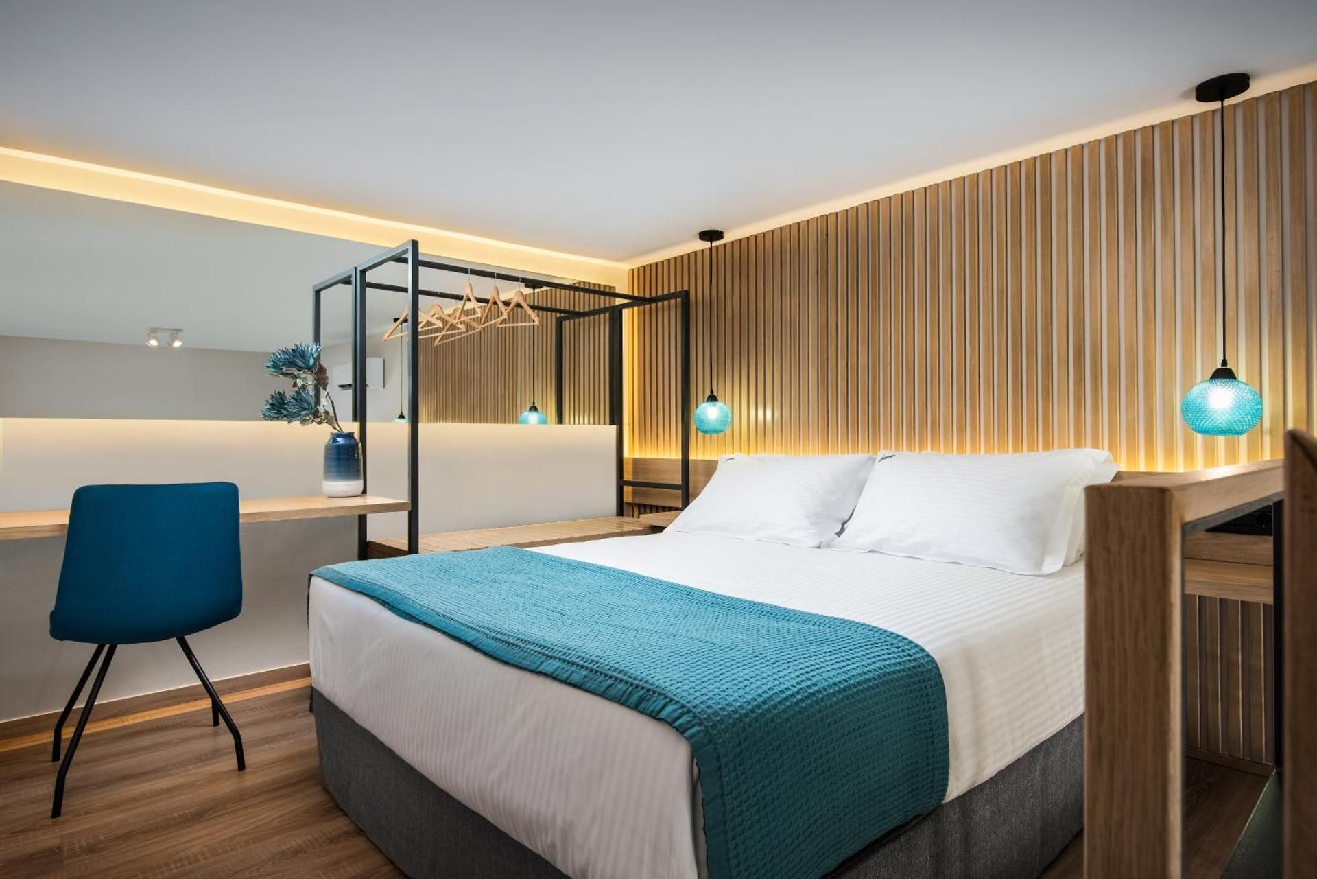 Deluxe Loft Suite