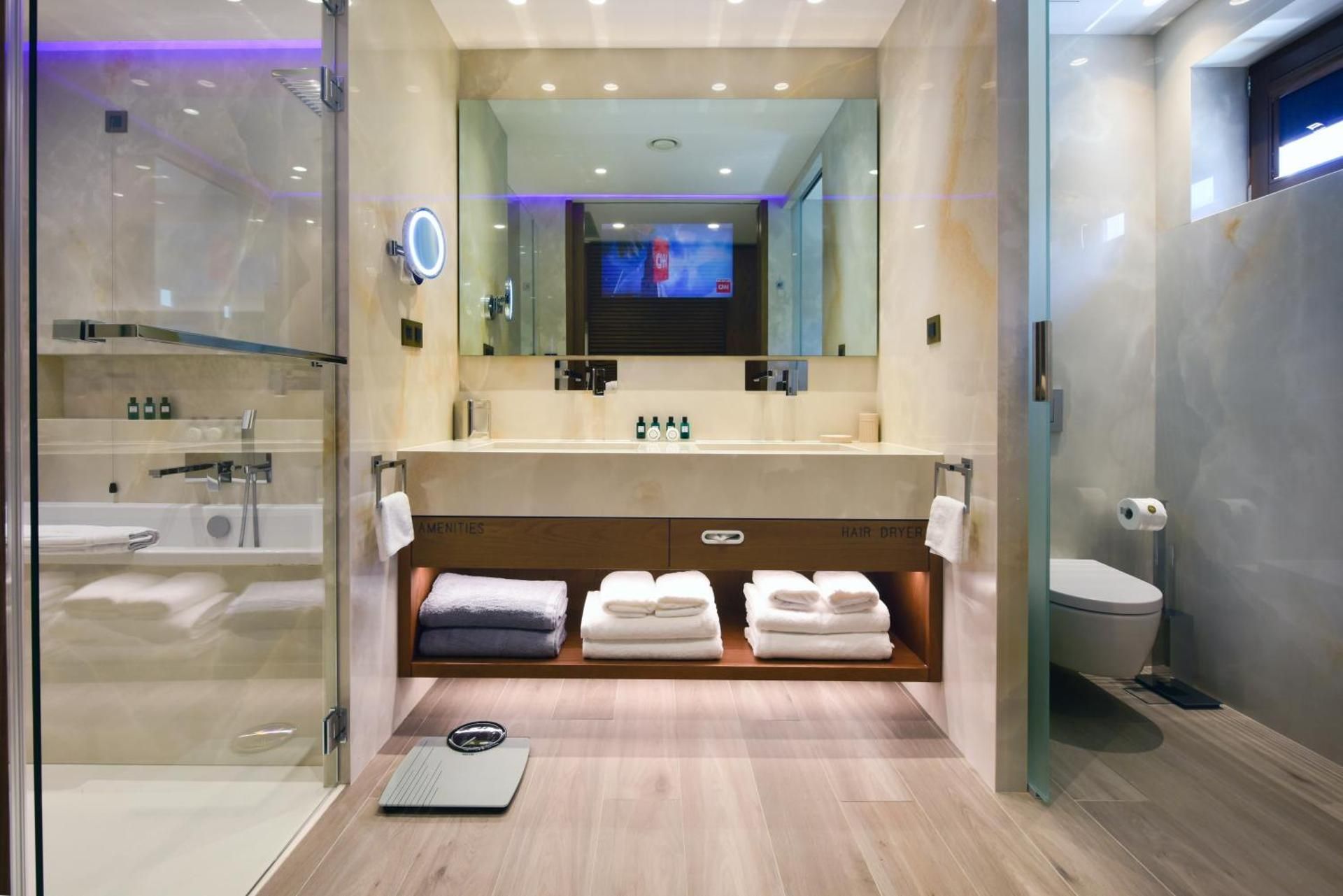 Supreme Suite Sea View in two levels with Private Pool