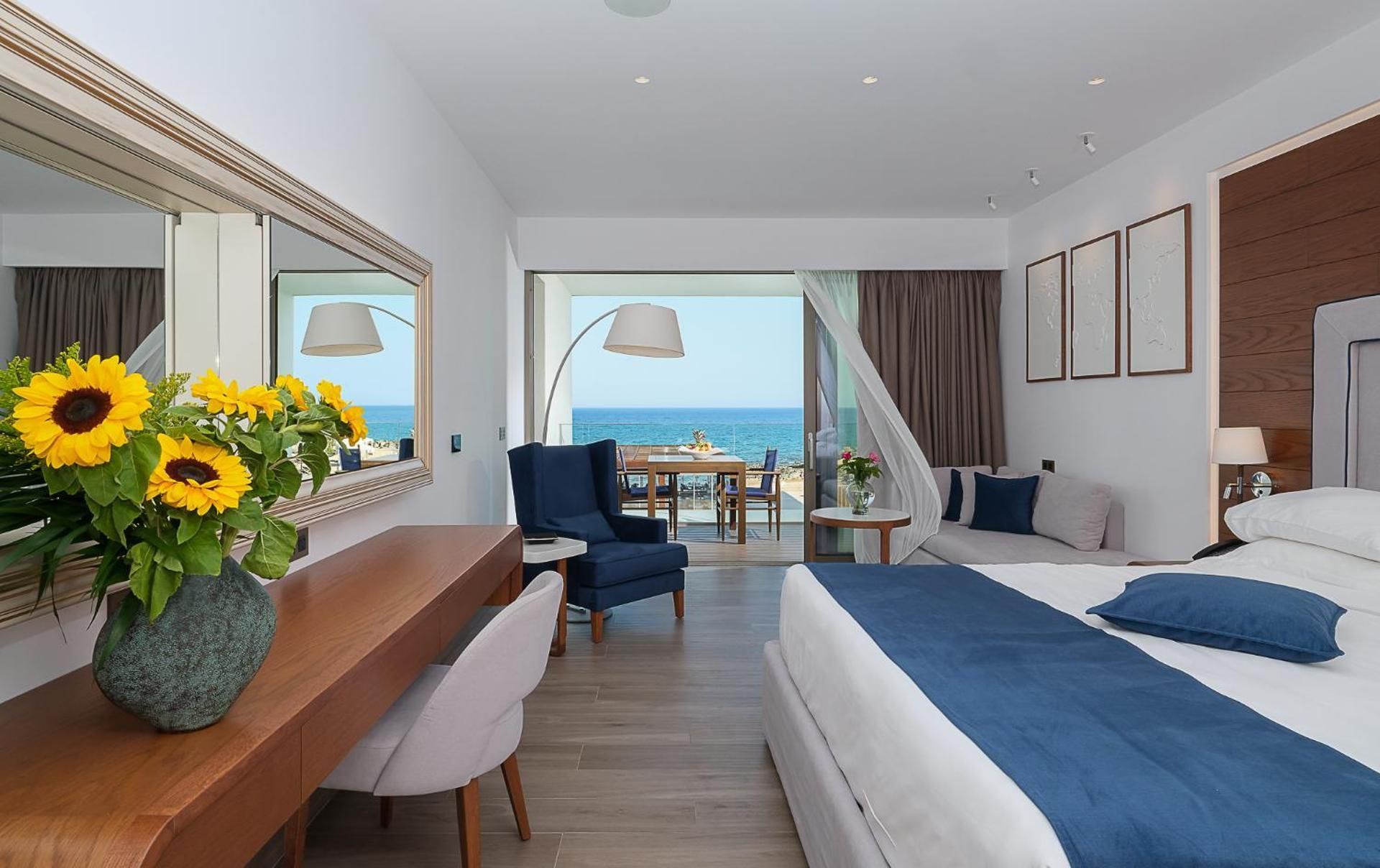 Blue Princess Villa Sea View with Private Pool and Outdoor Whirlpool