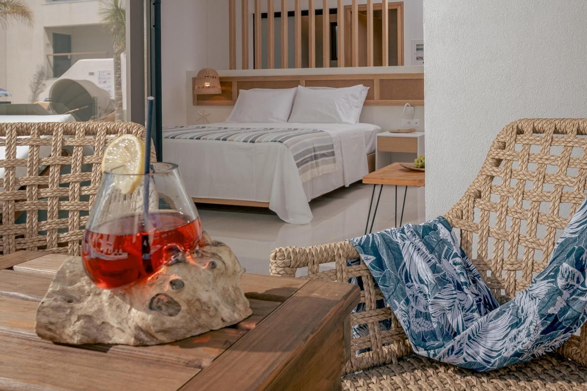 Deluxe Suite with Sea View