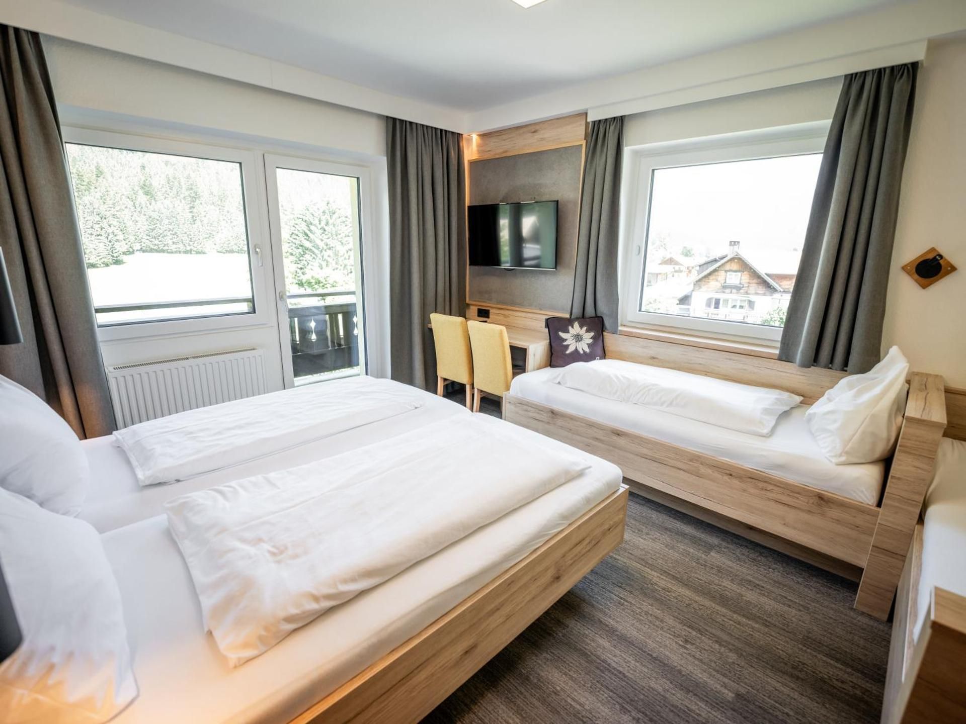 Classic Quadruple Room