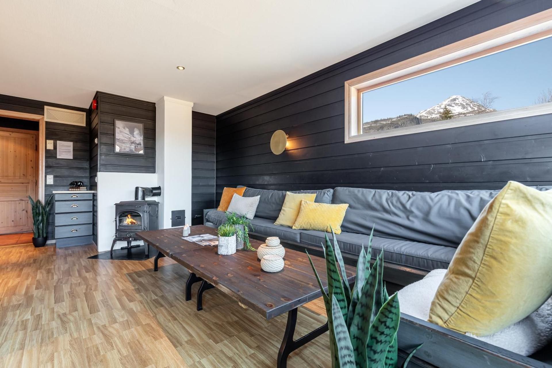 Apartment (8 - 10 People)