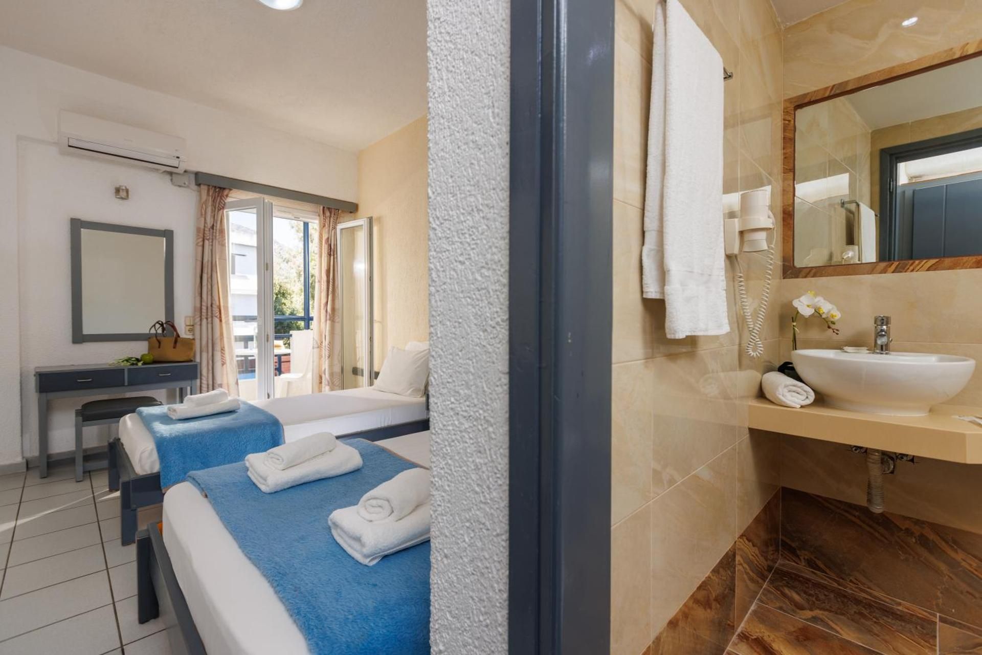 Economy Triple Room