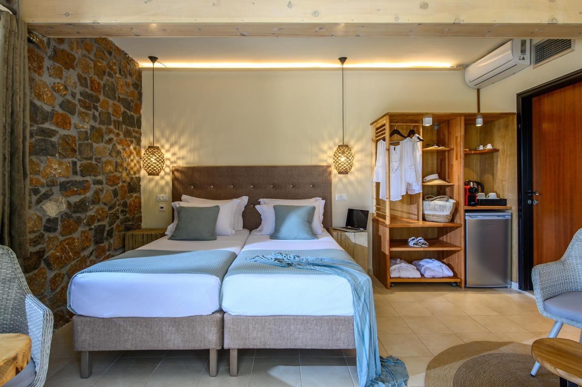Deluxe Double or Twin Room with Spa Bath