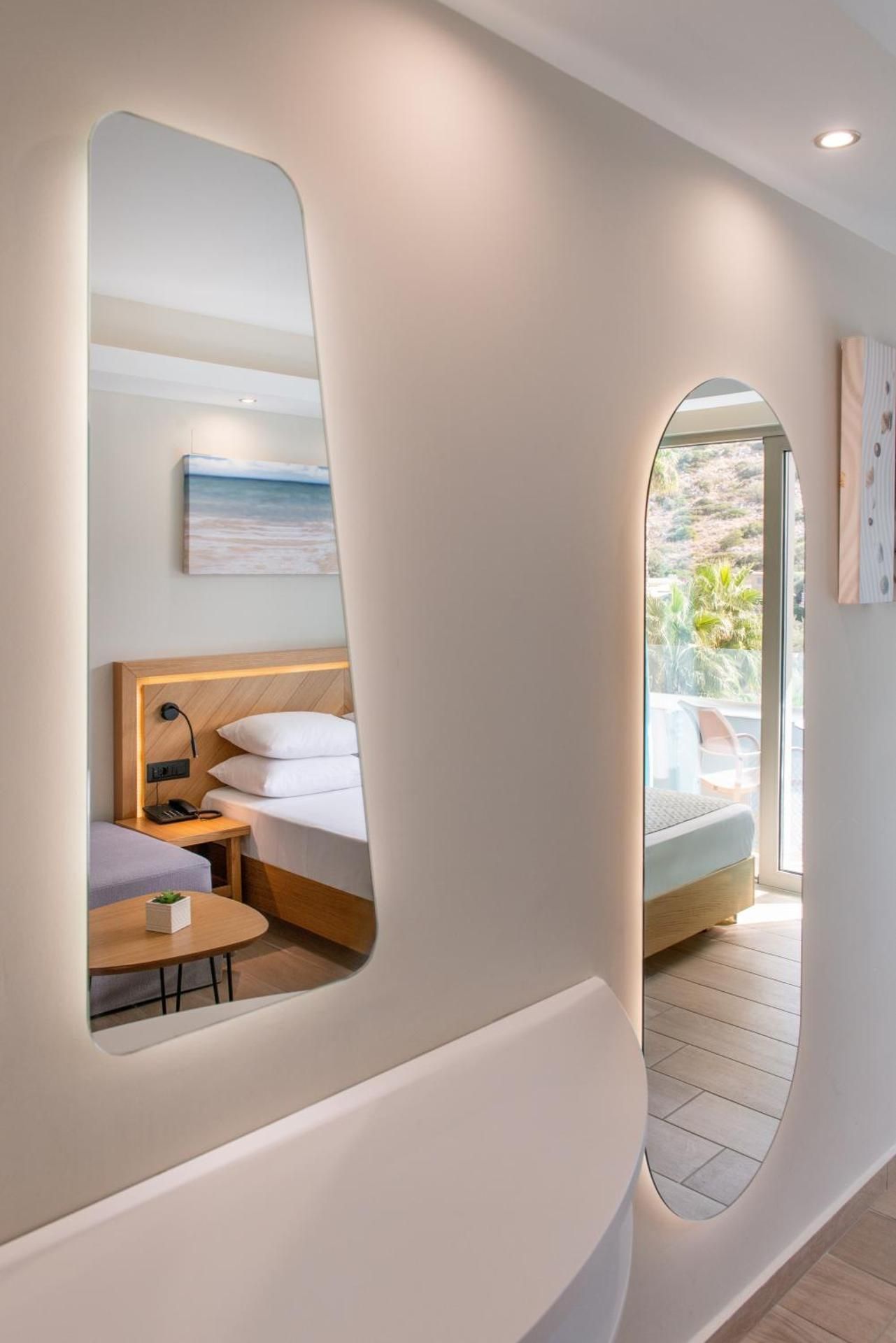 Superior Room with Land View