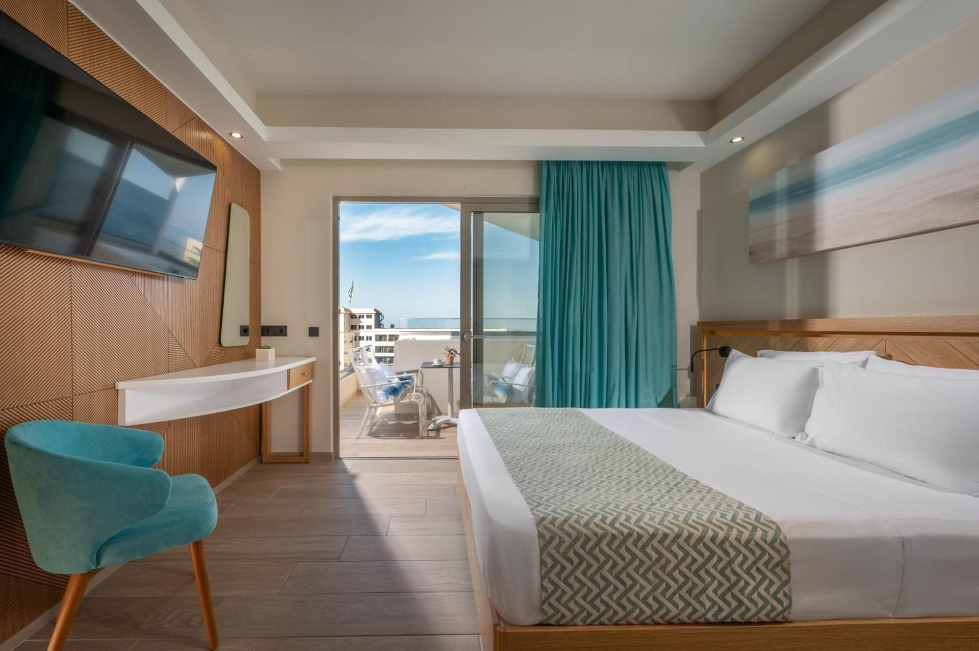 Suite with Outdoor Whirlpool